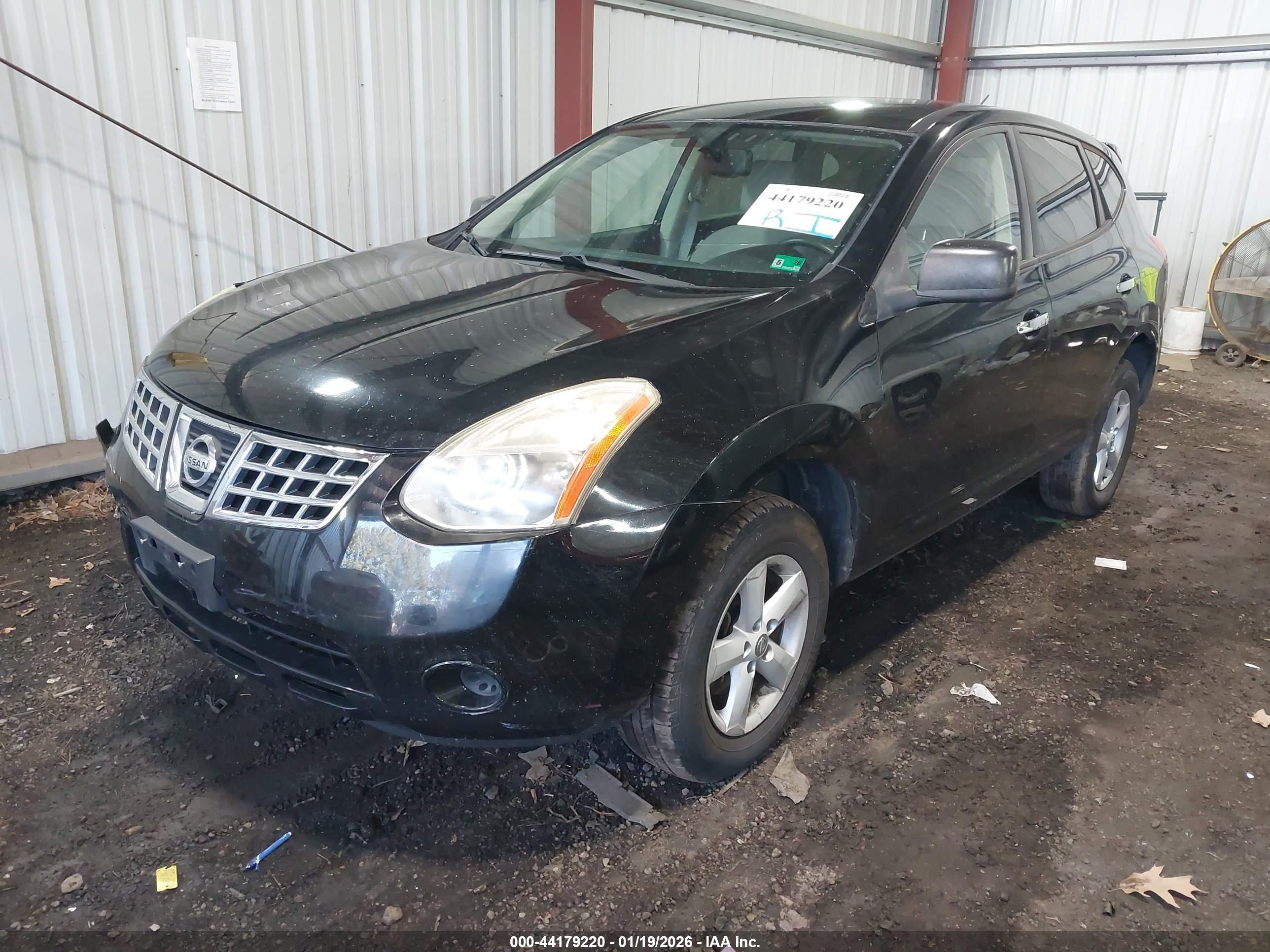 NISSAN ROGUE image 2