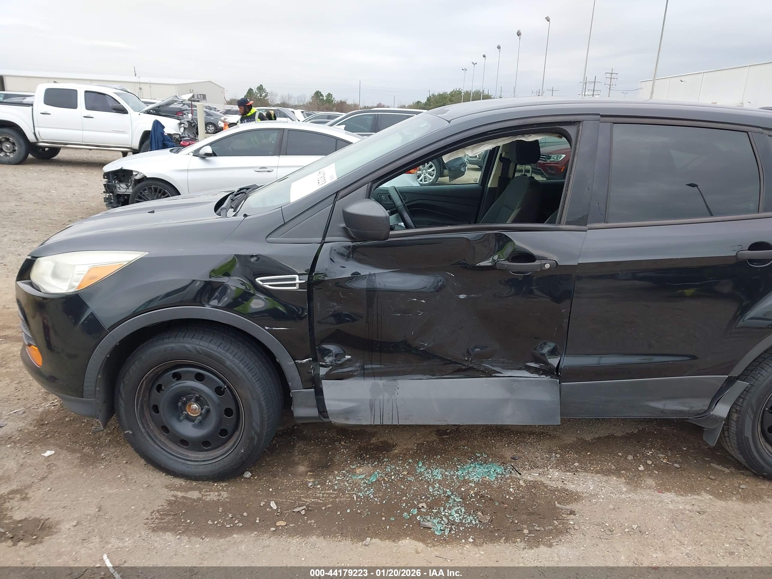 FORD ESCAPE image 6