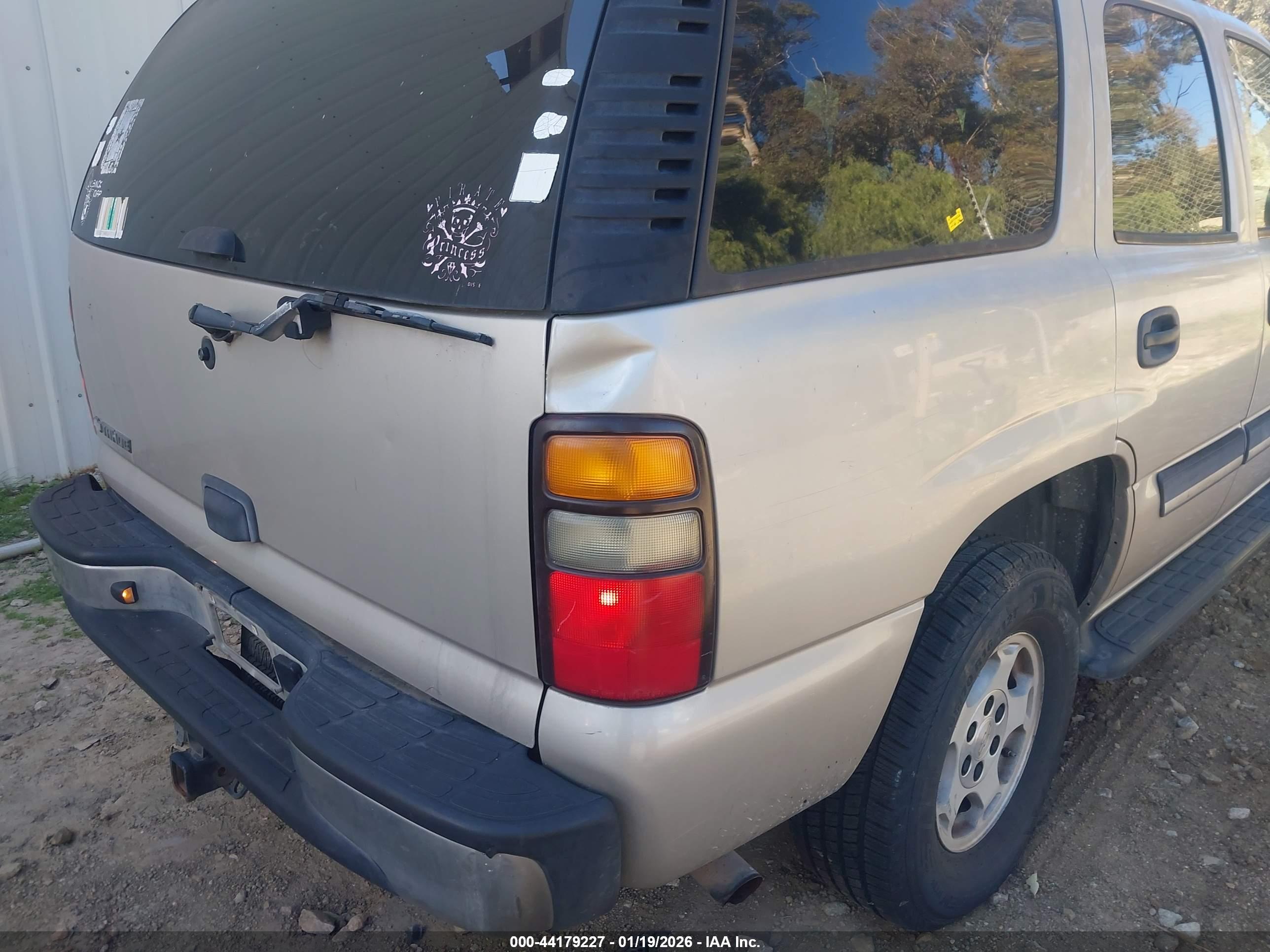 CHEVROLET TAHOE image 6