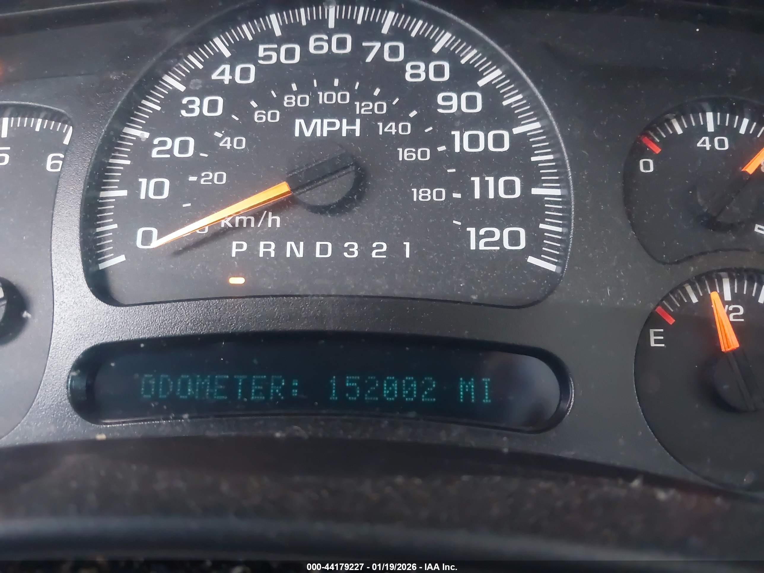 CHEVROLET TAHOE image 7