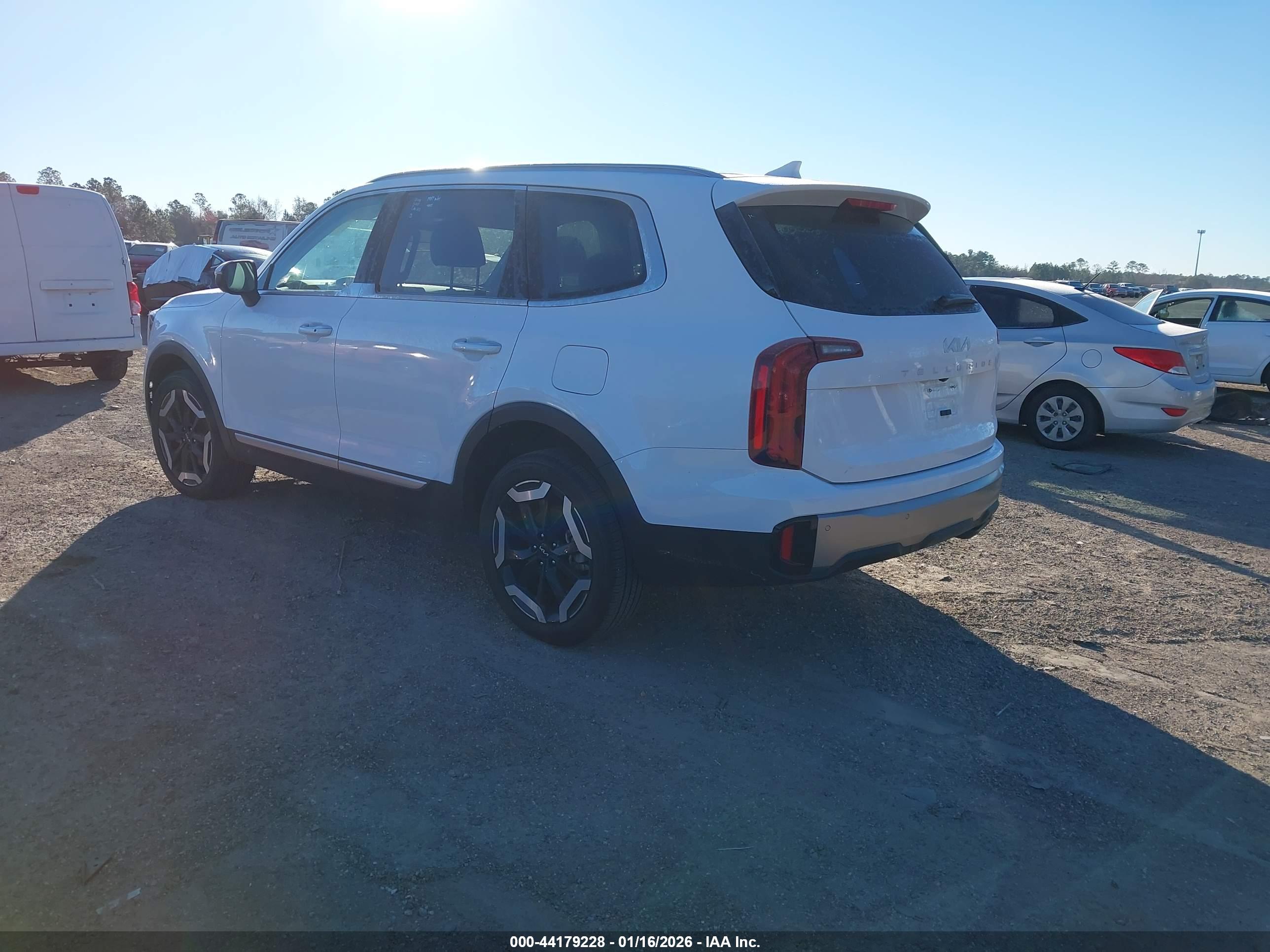 KIA TELLURIDE image 3
