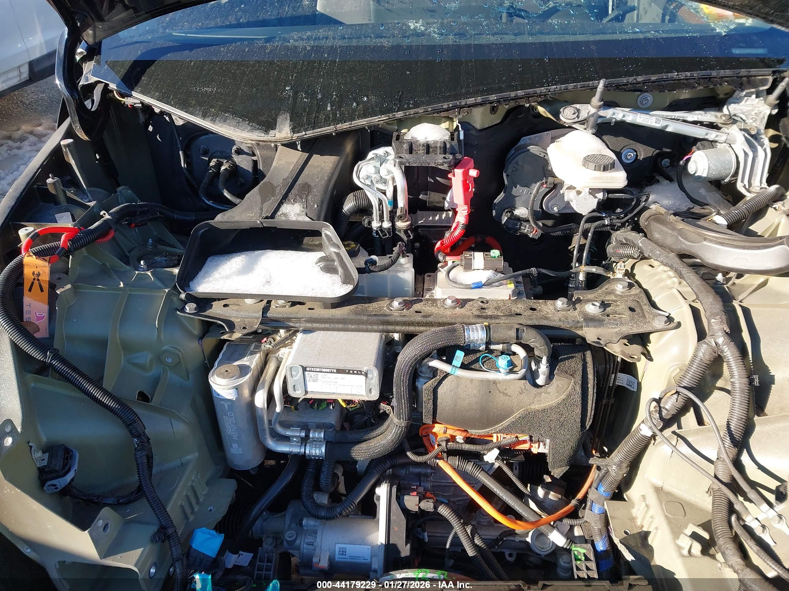TESLA MODEL image 10