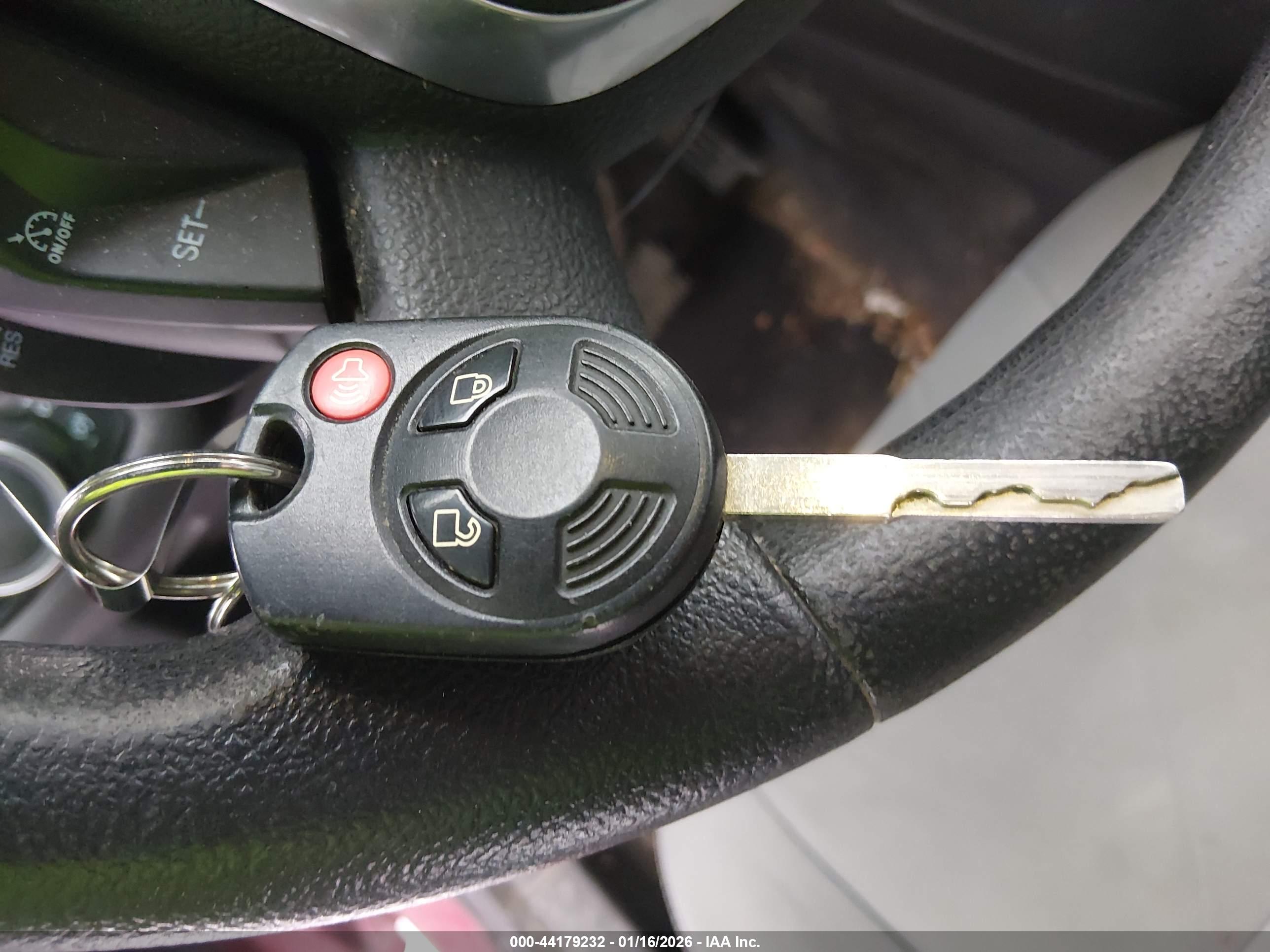 FORD ESCAPE image 11