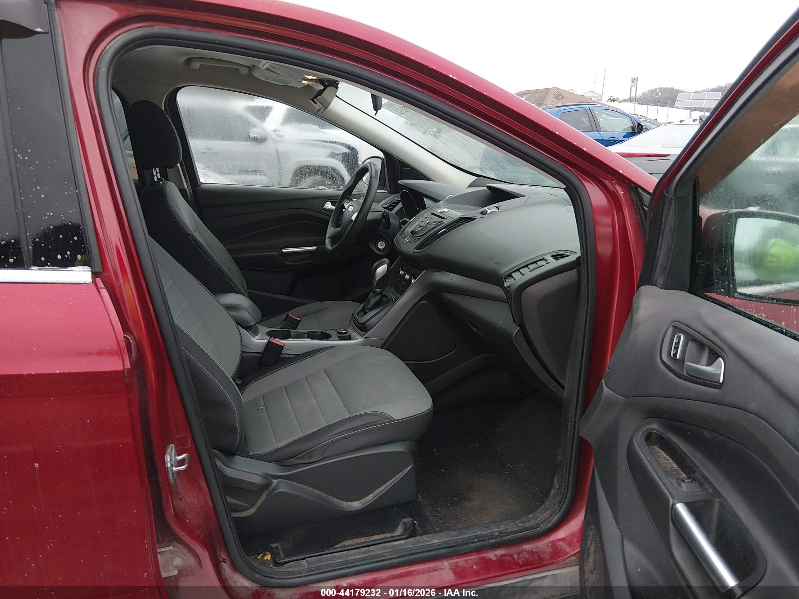 FORD ESCAPE image 5