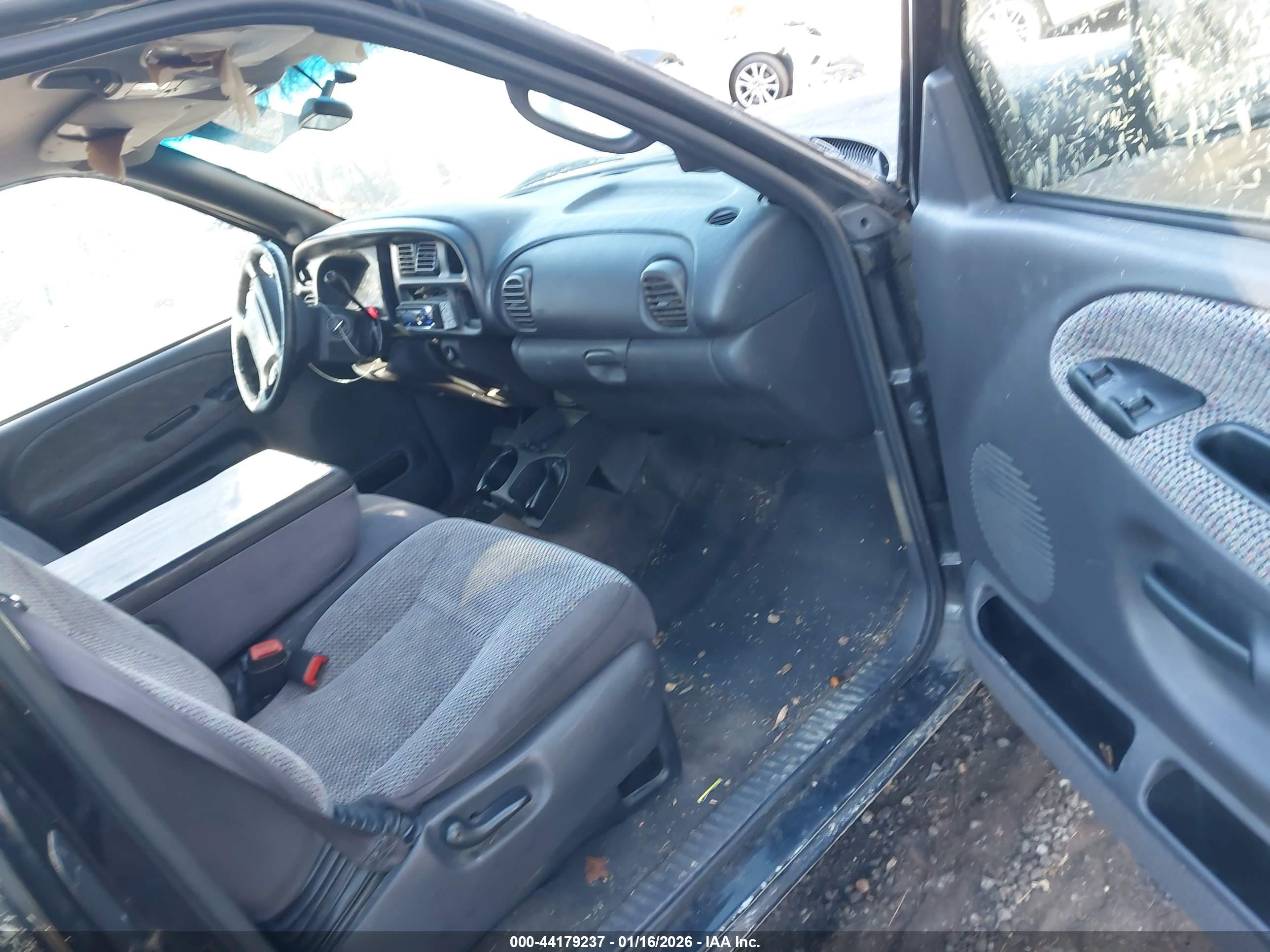 DODGE RAM image 5