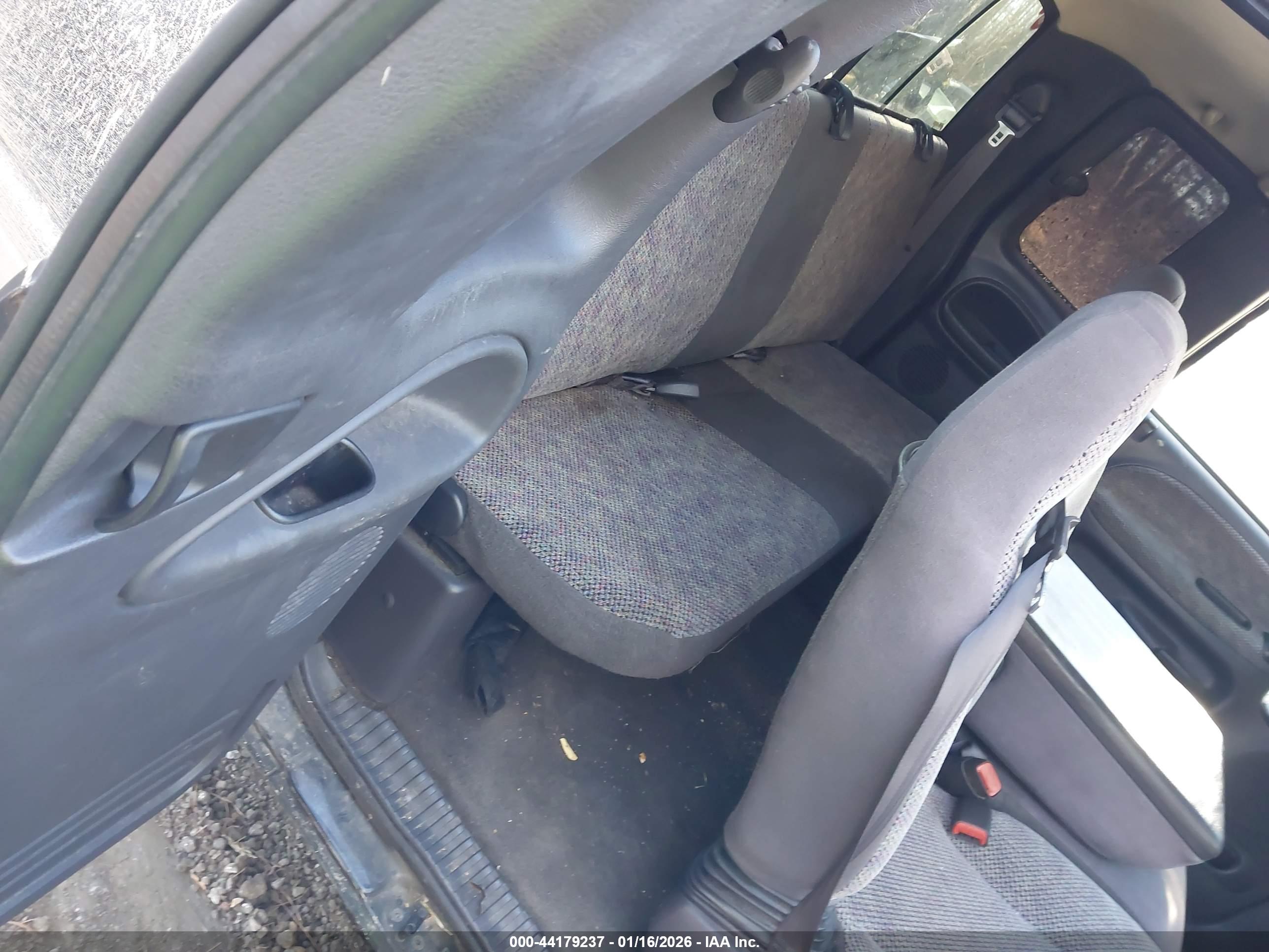 DODGE RAM image 8