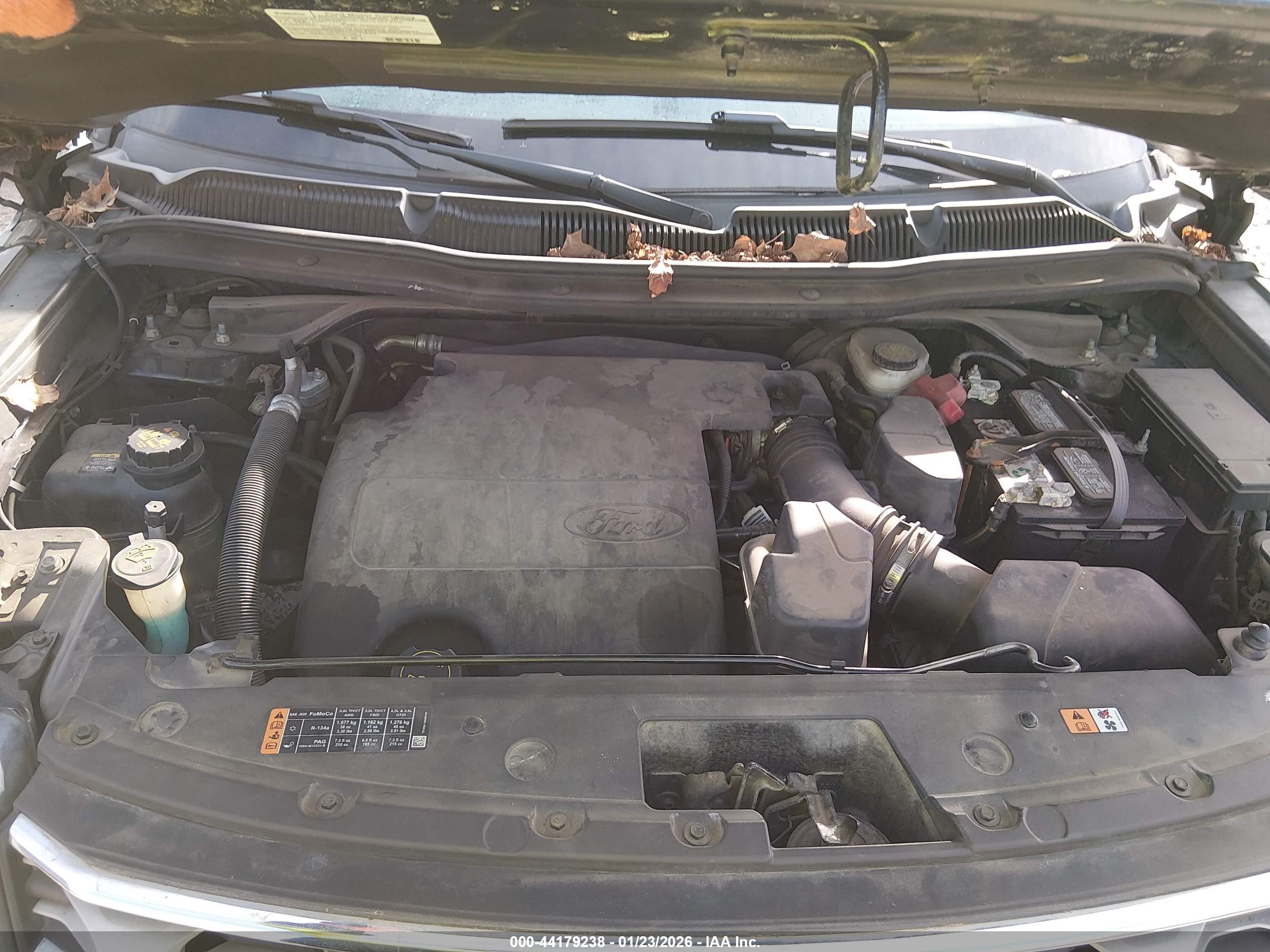 FORD EXPLORER image 10