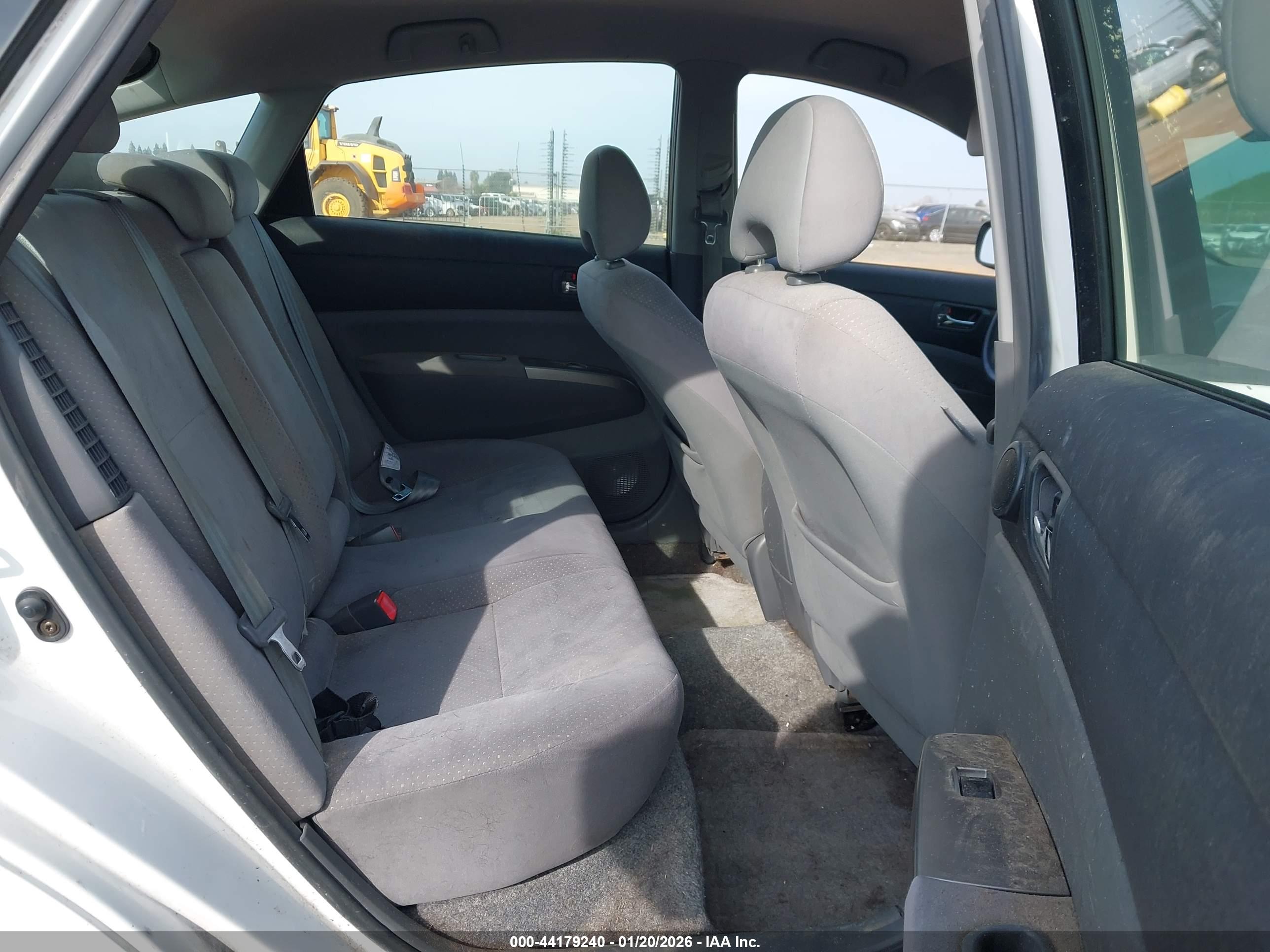 TOYOTA PRIUS image 8