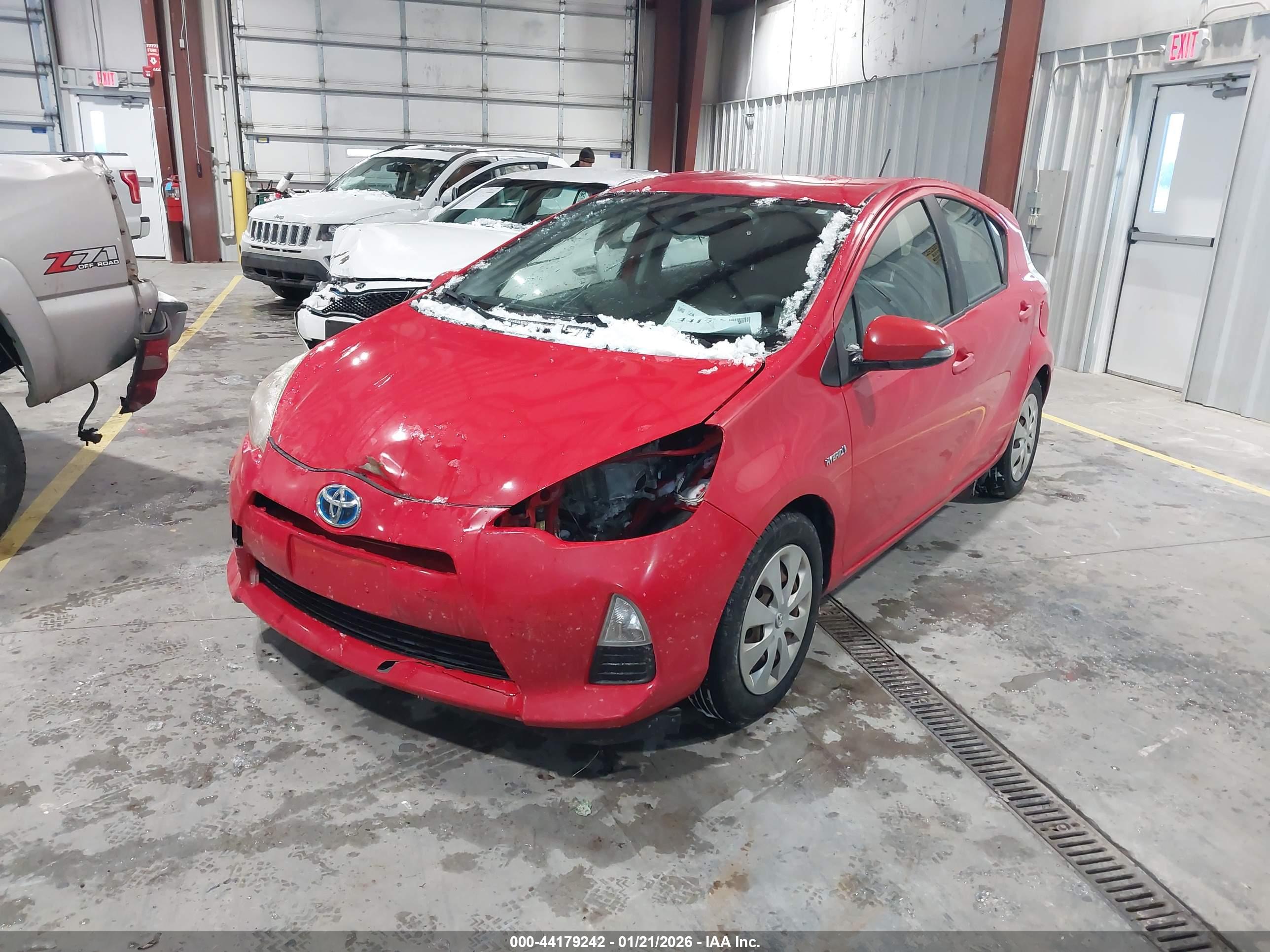 TOYOTA PRIUS image 2