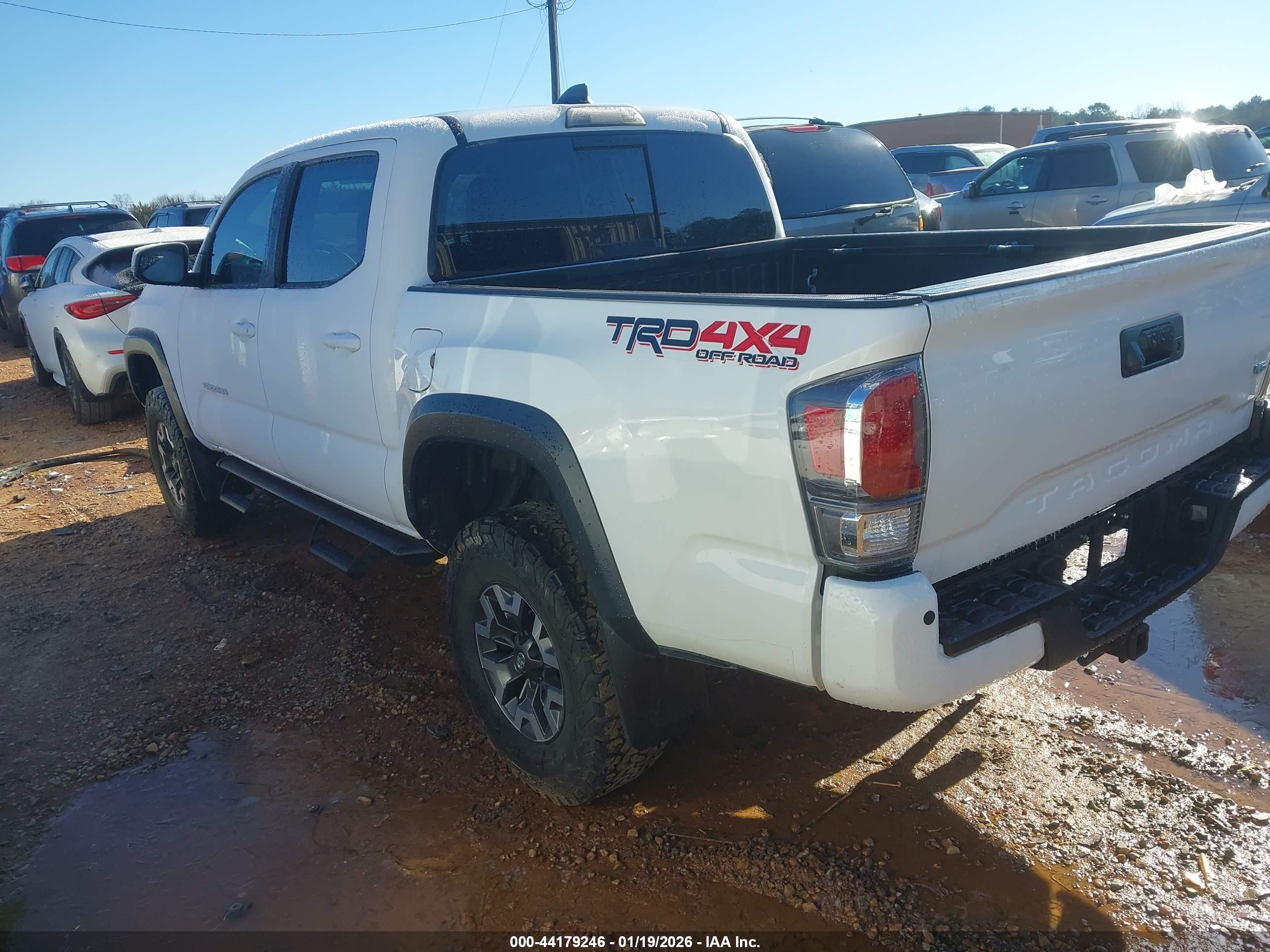 TOYOTA TACOMA image 3