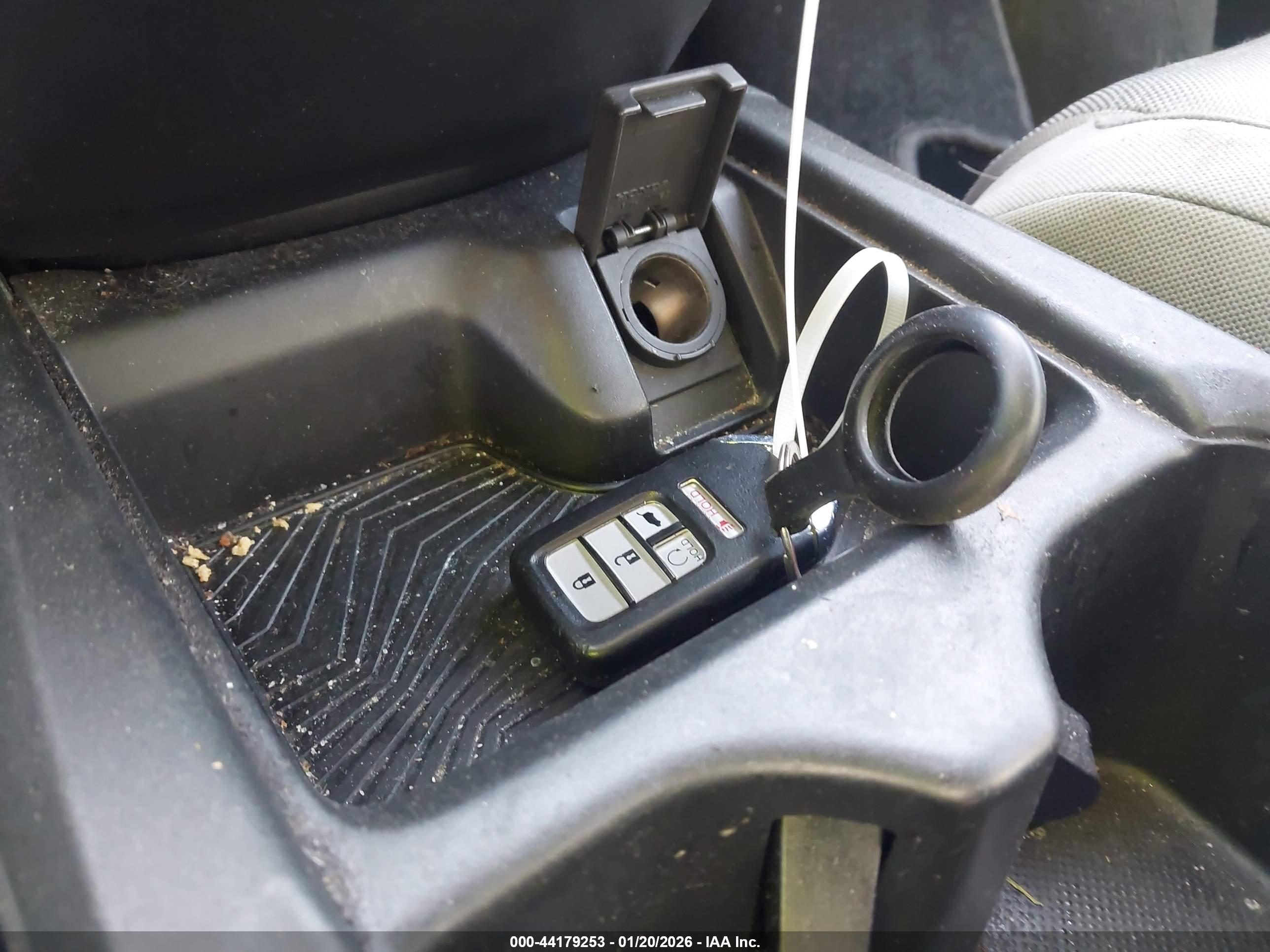 HONDA CR-V image 11