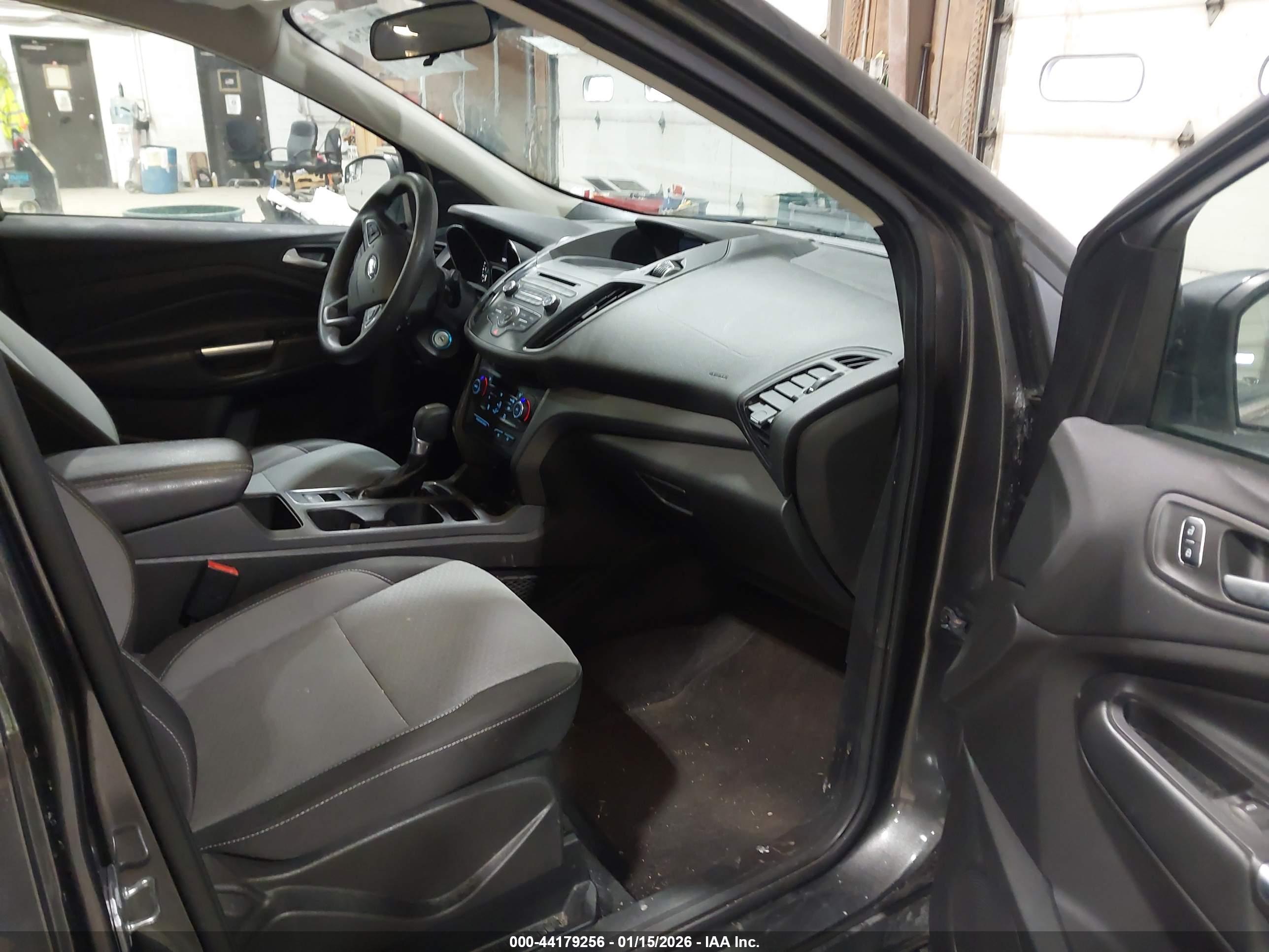 FORD ESCAPE image 5
