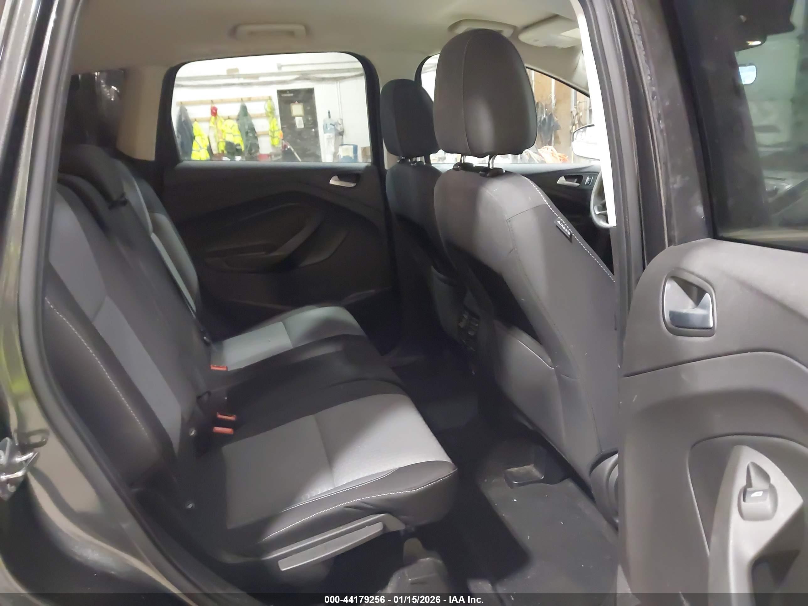 FORD ESCAPE image 8
