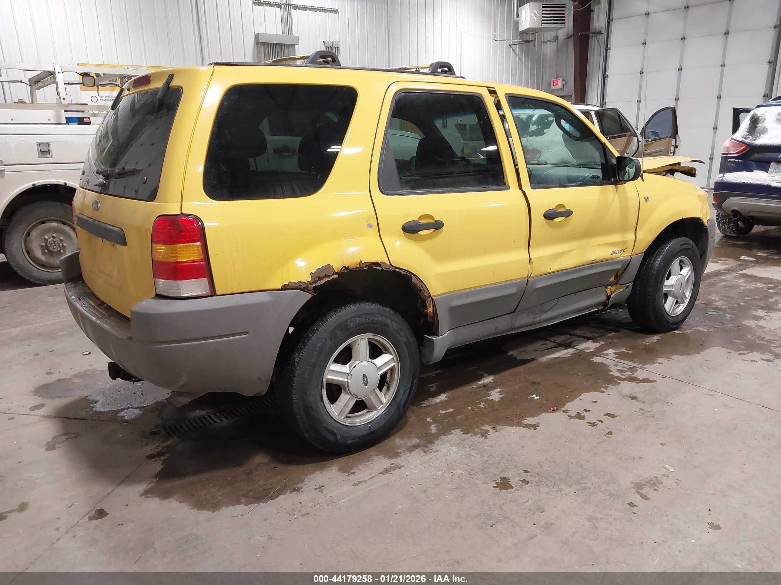 FORD ESCAPE image 4