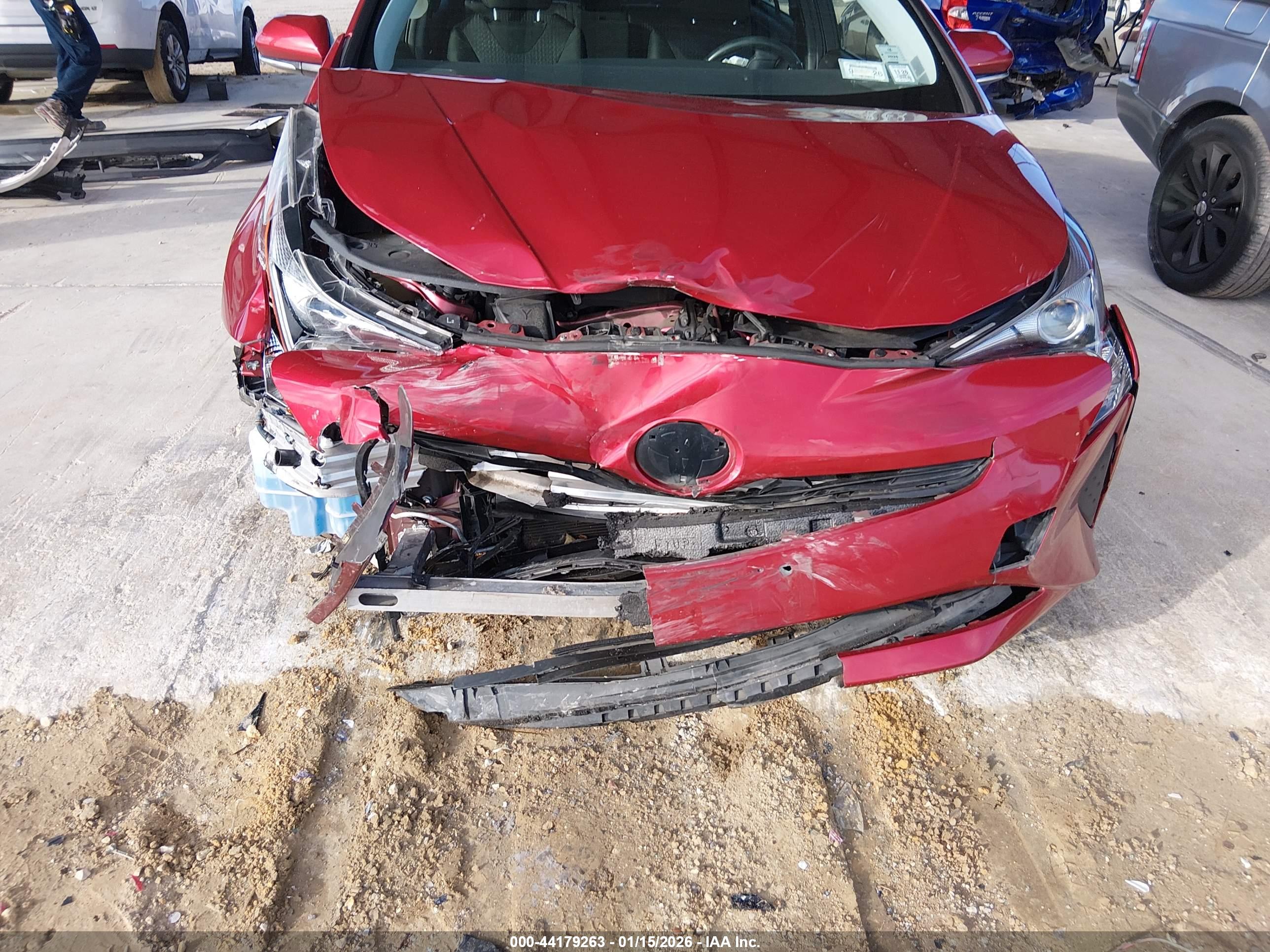 TOYOTA PRIUS image 6