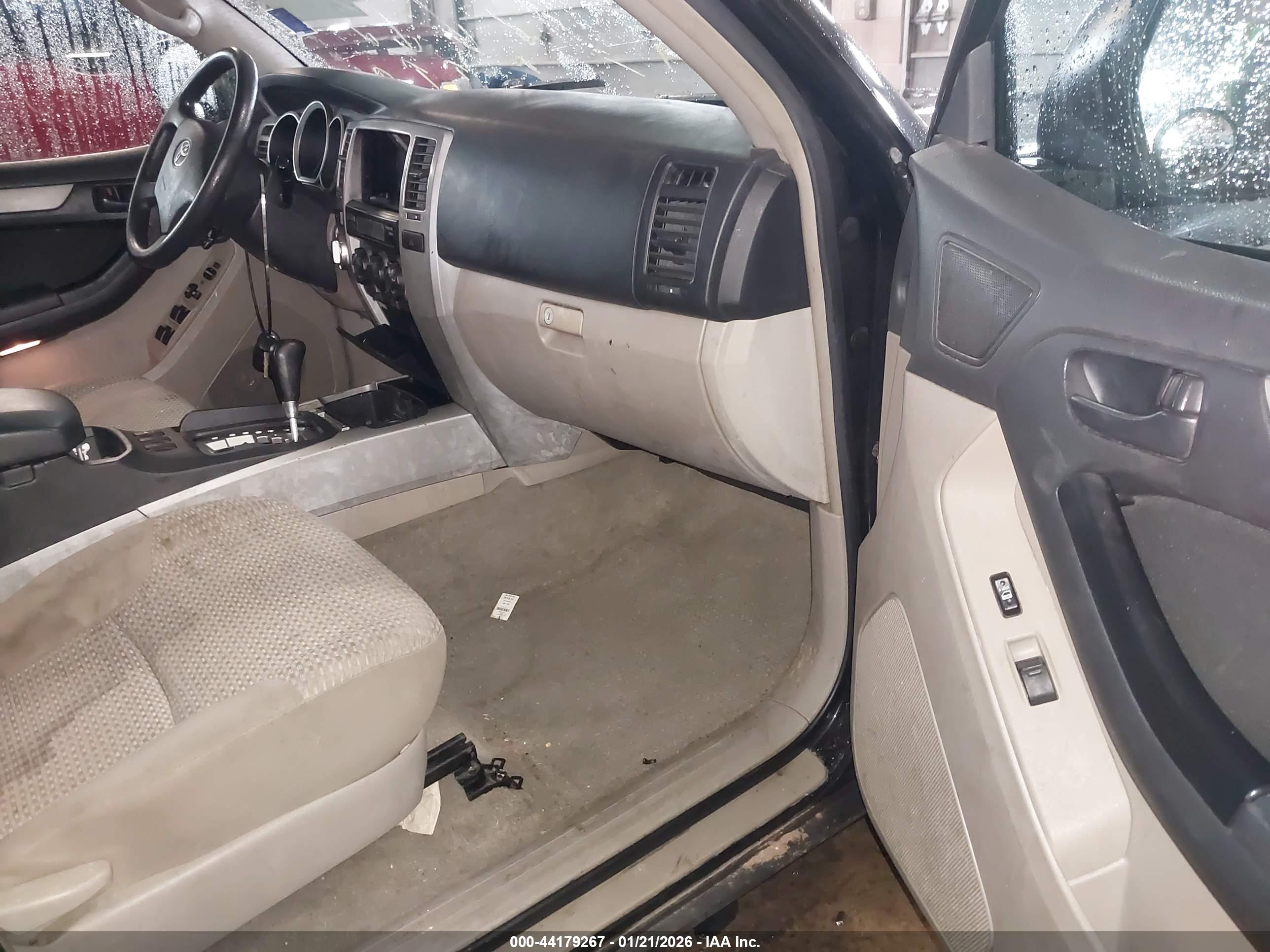 TOYOTA 4RUNNER image 5