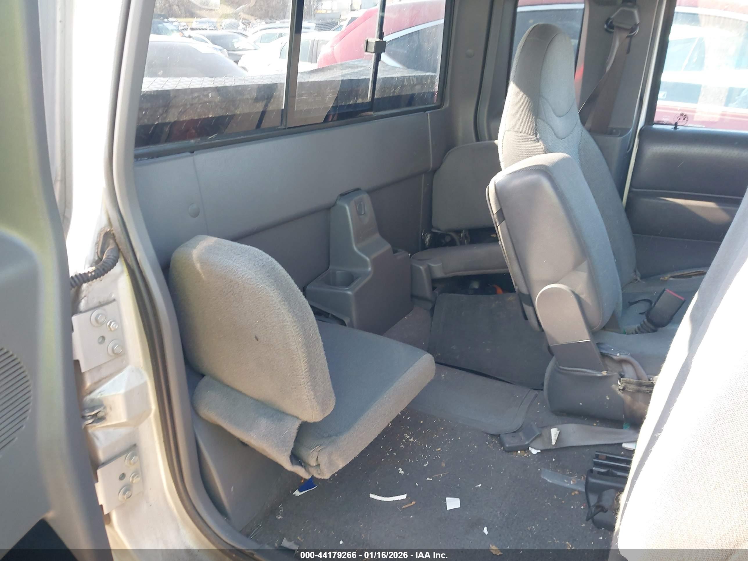 FORD RANGER image 8