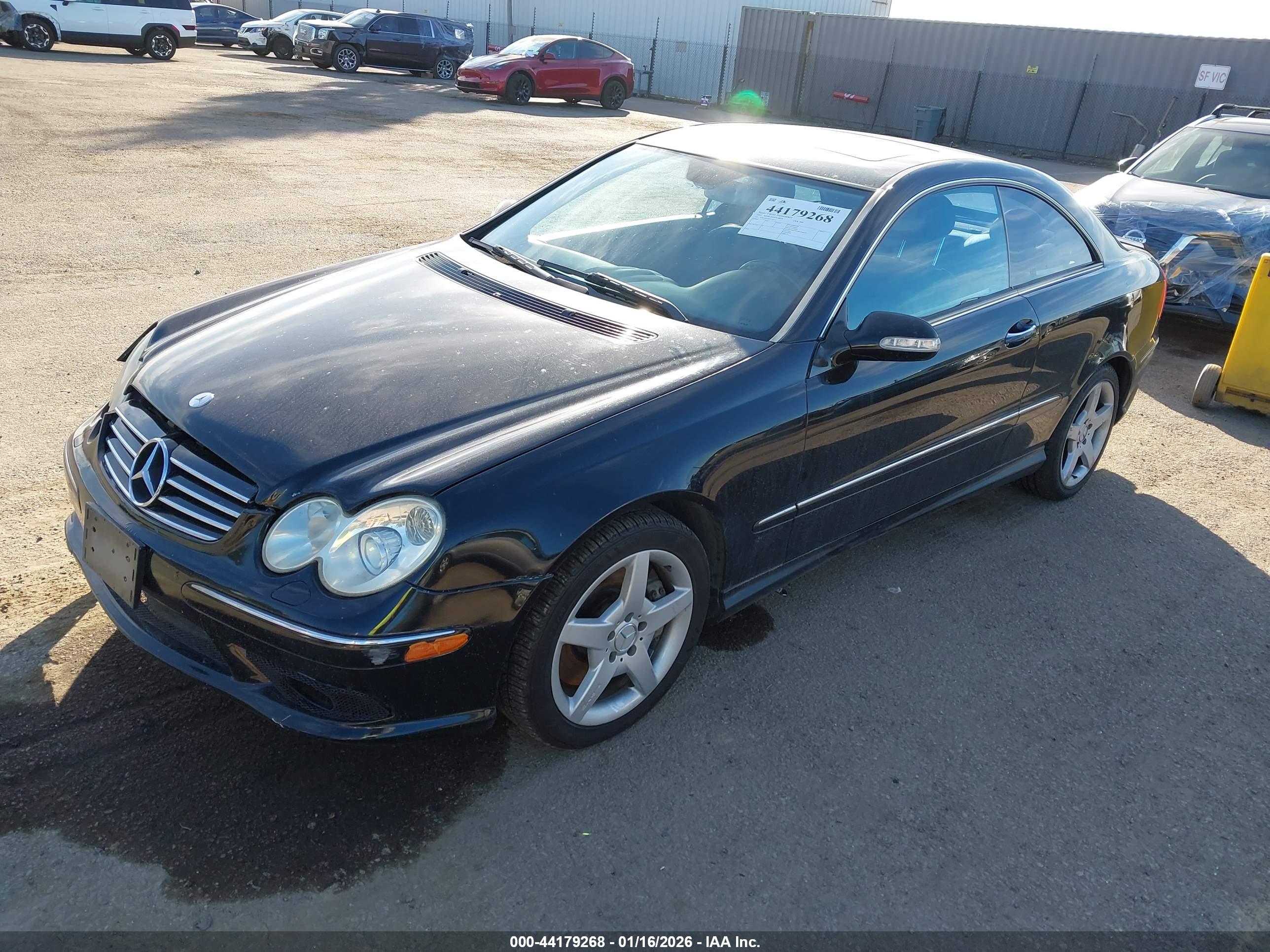 MERCEDES-BENZ CLK image 2
