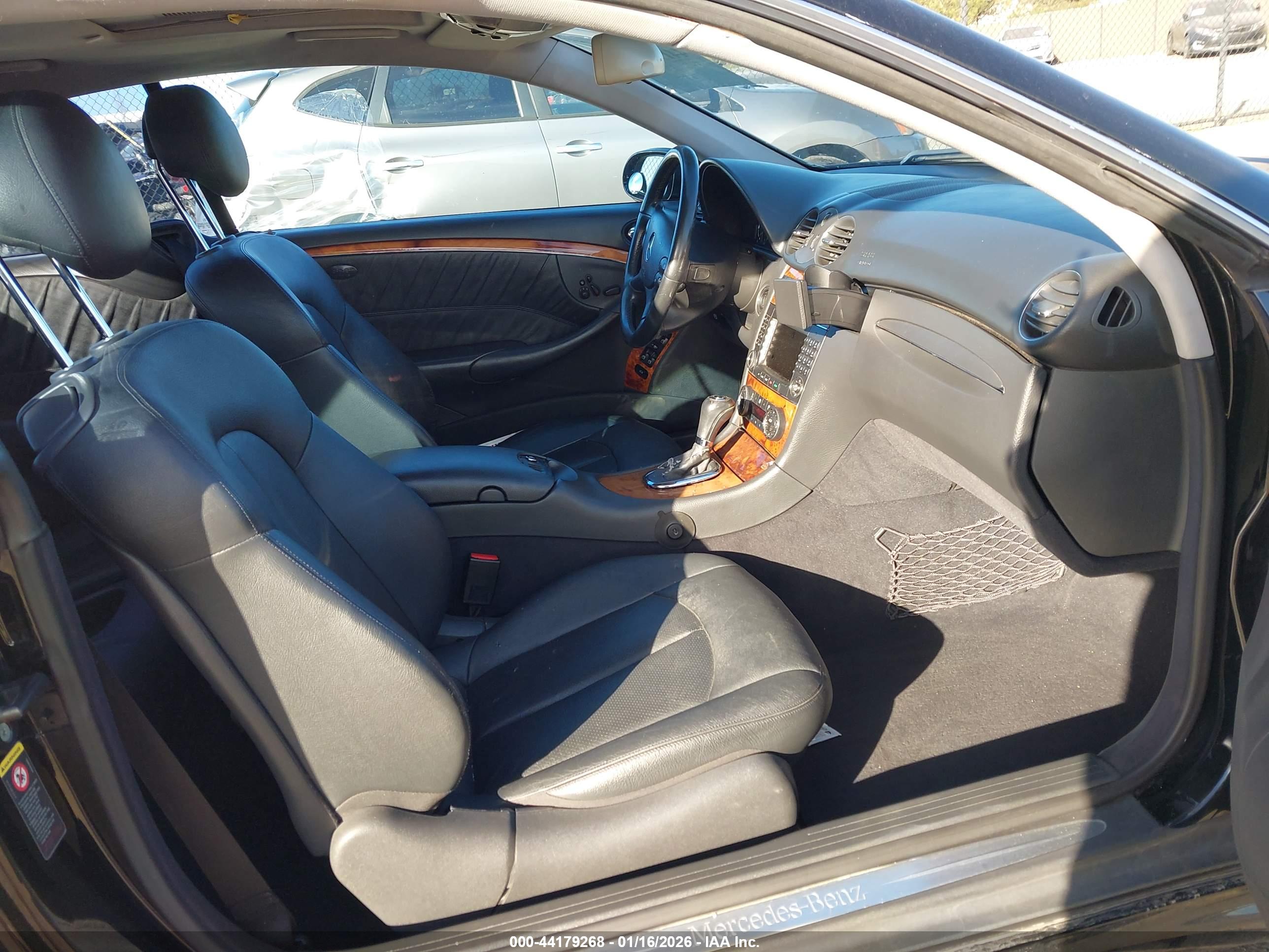 MERCEDES-BENZ CLK image 5
