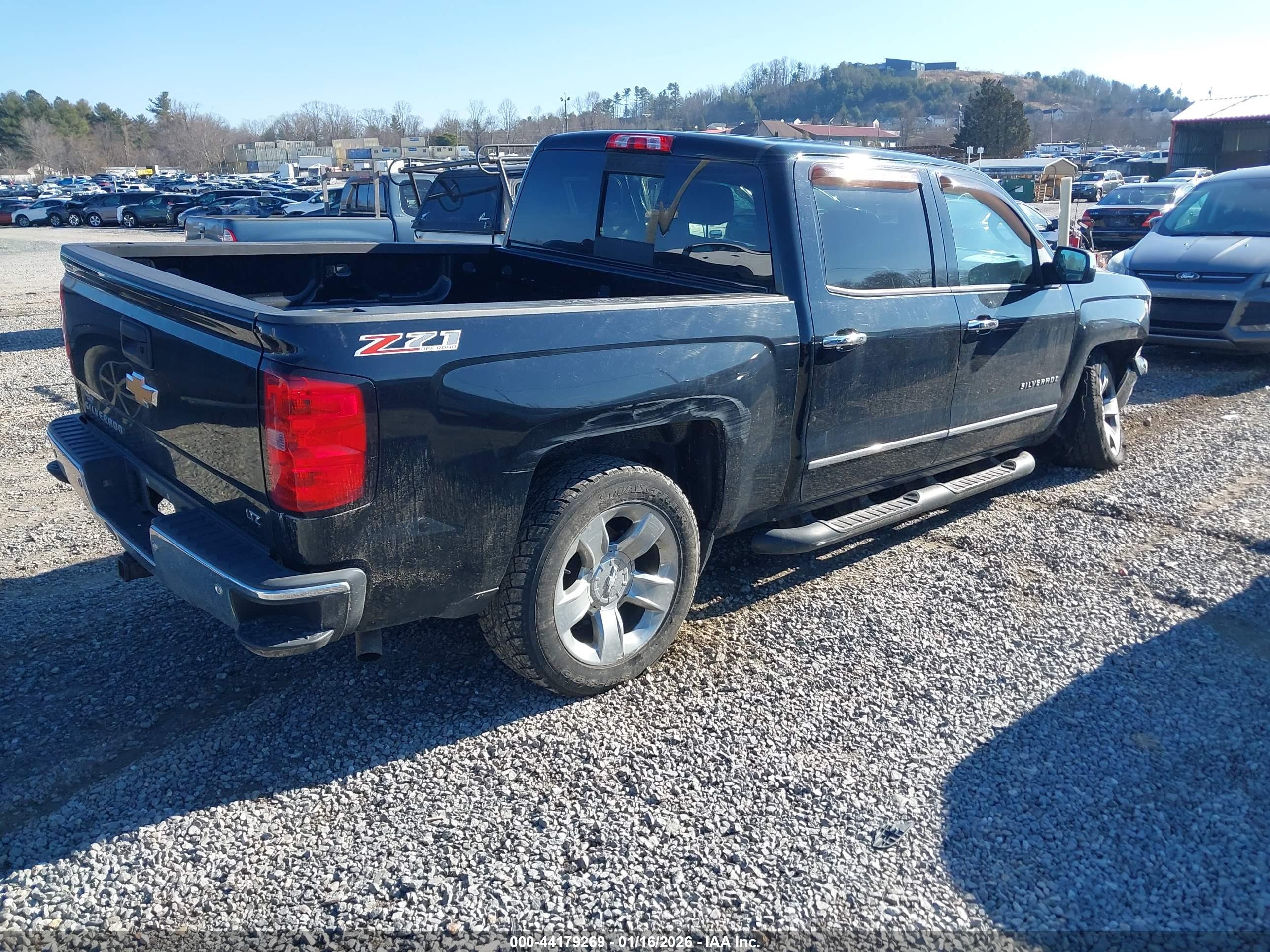 CHEVROLET SILVERADO image 4