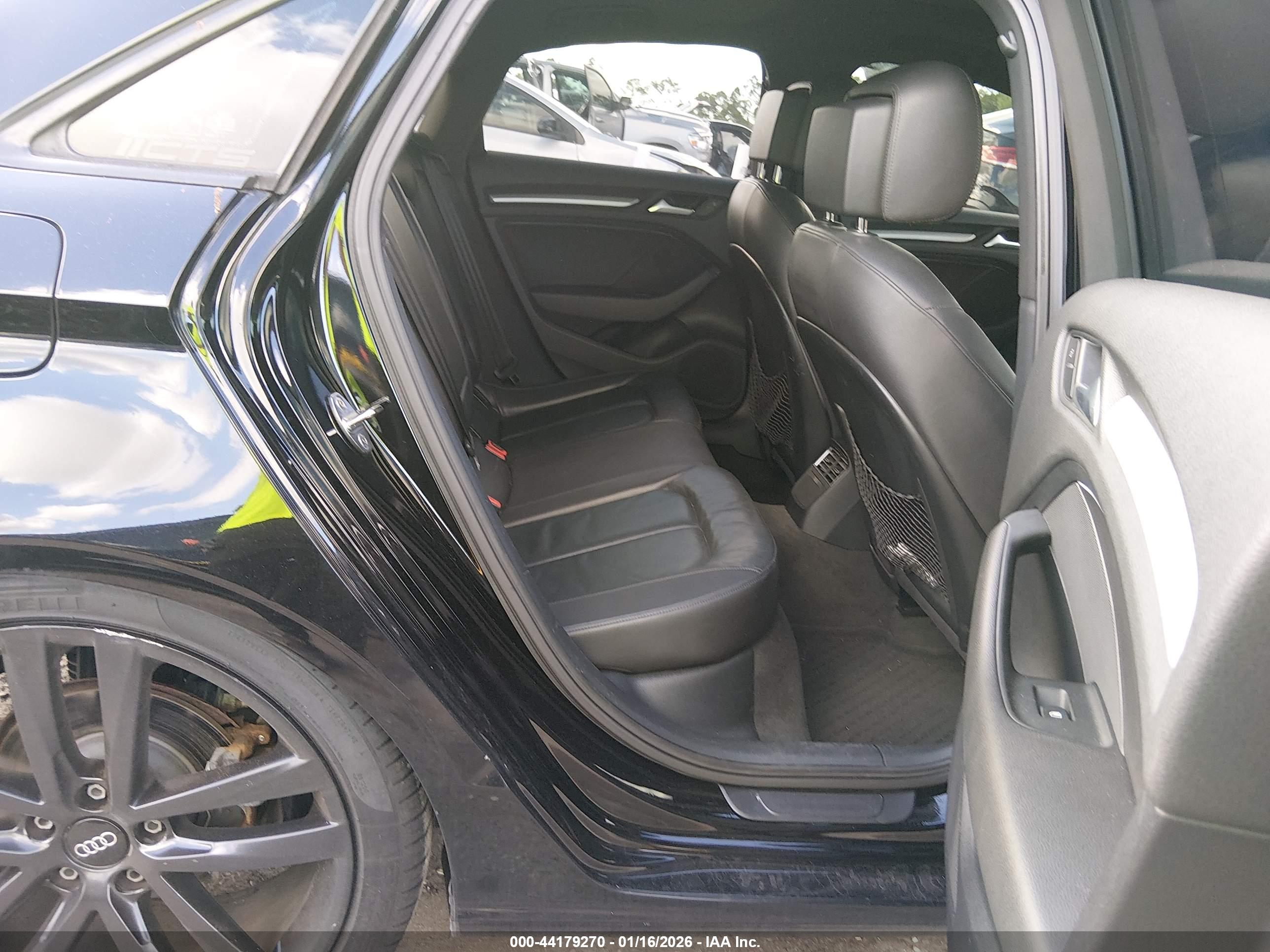 AUDI A3 image 8
