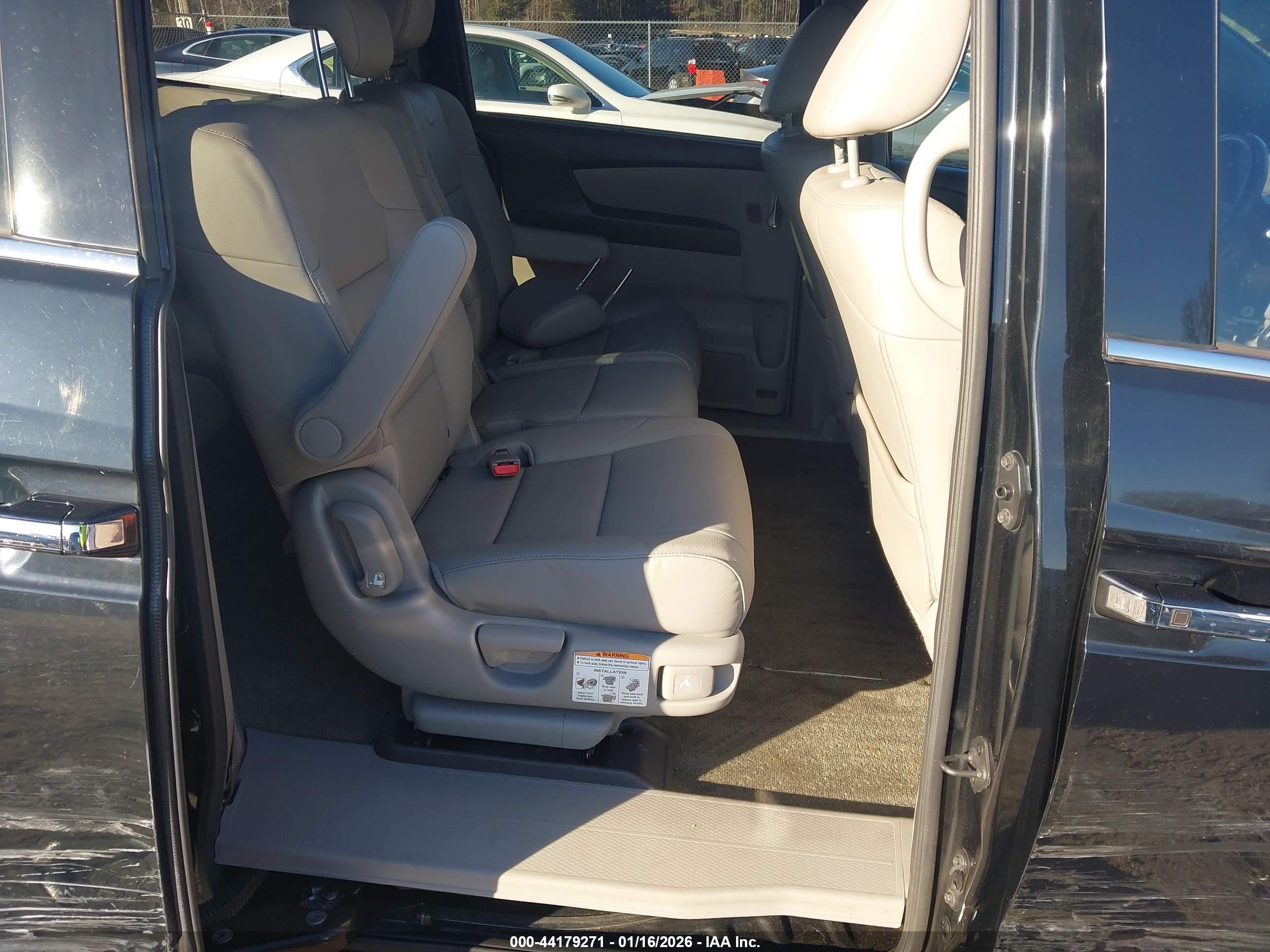 HONDA ODYSSEY image 8