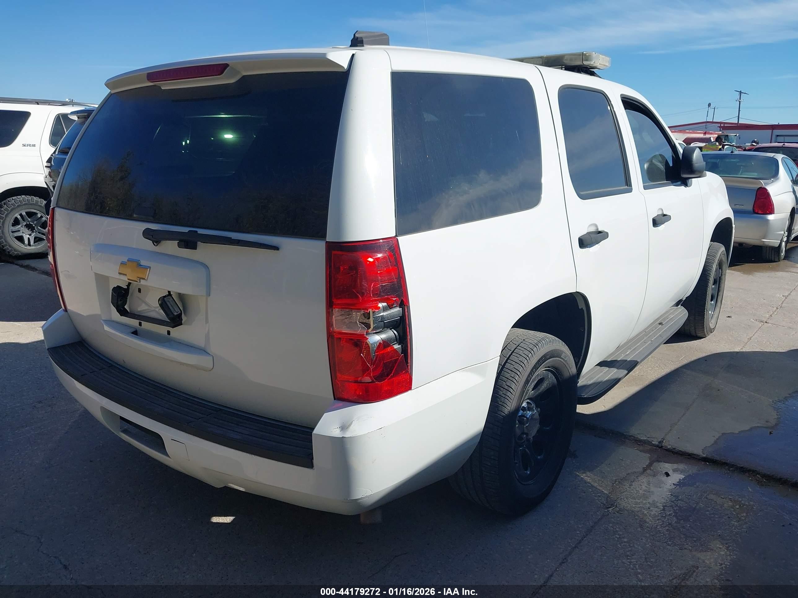 CHEVROLET TAHOE image 4