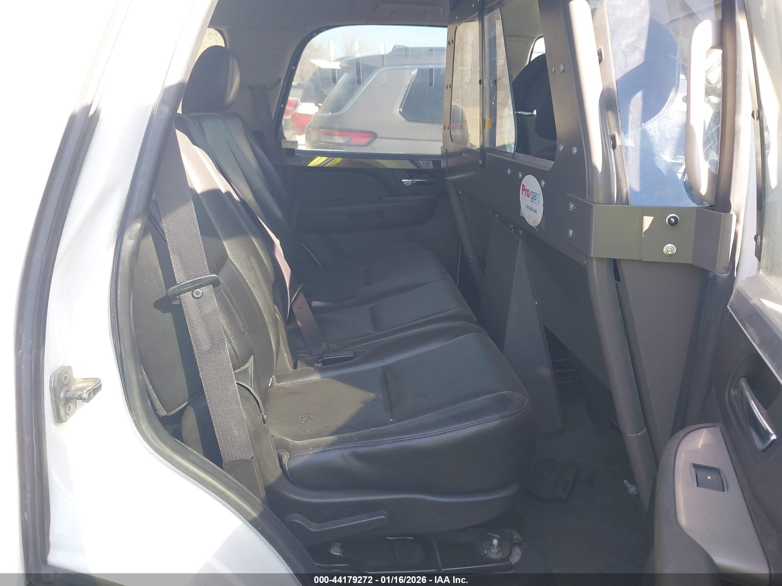 CHEVROLET TAHOE image 8