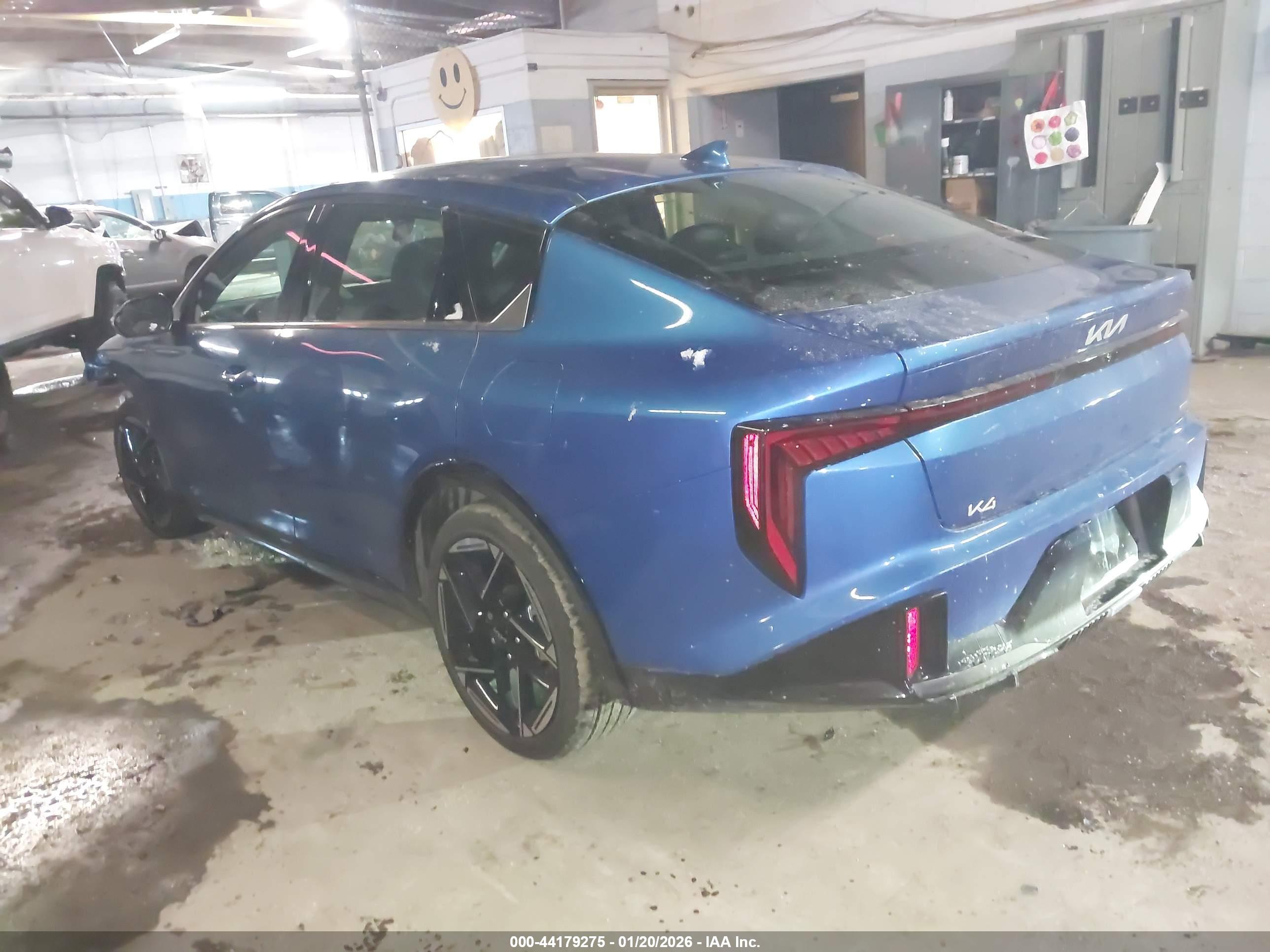 KIA K4 image 3