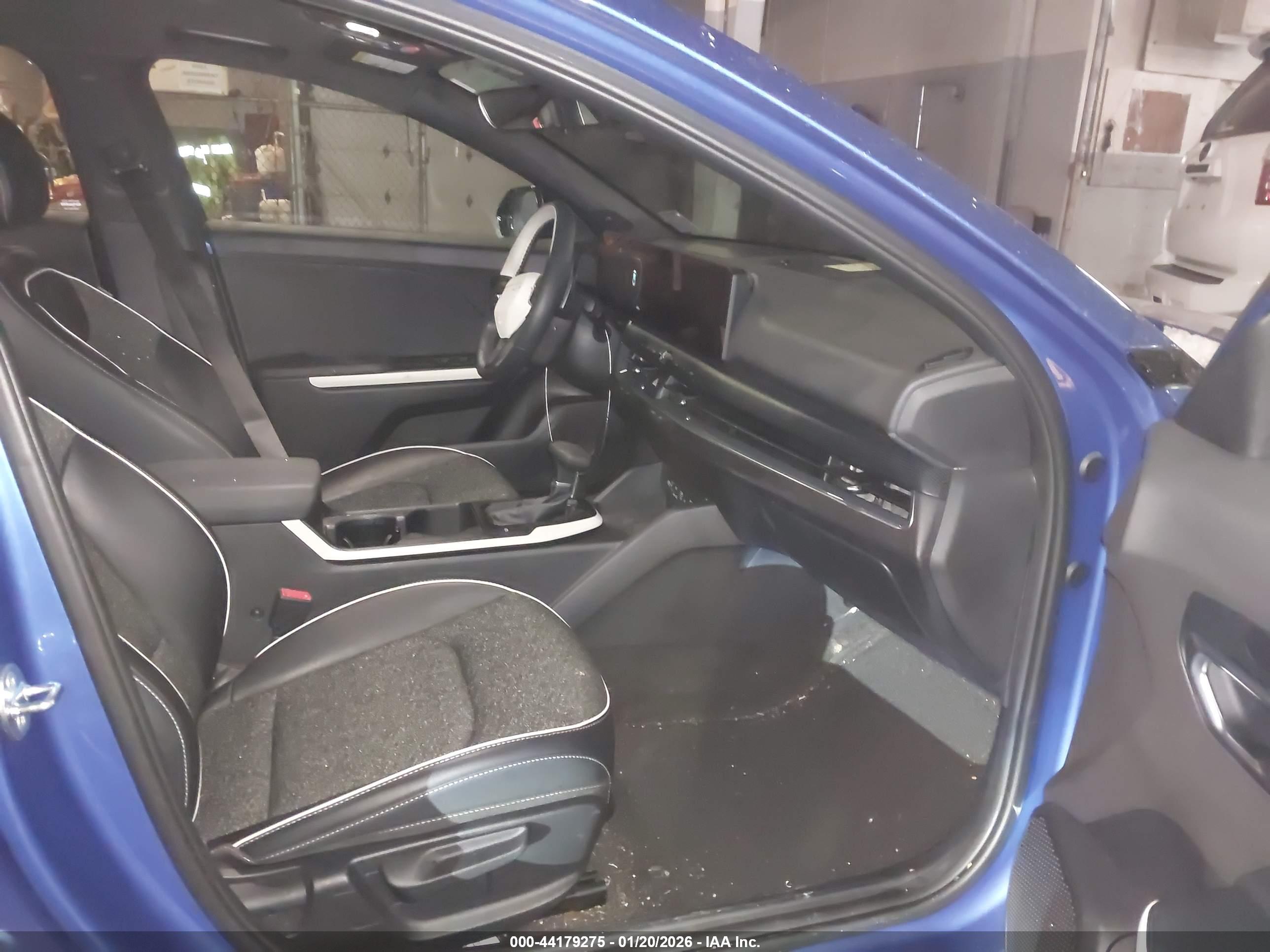 KIA K4 image 5