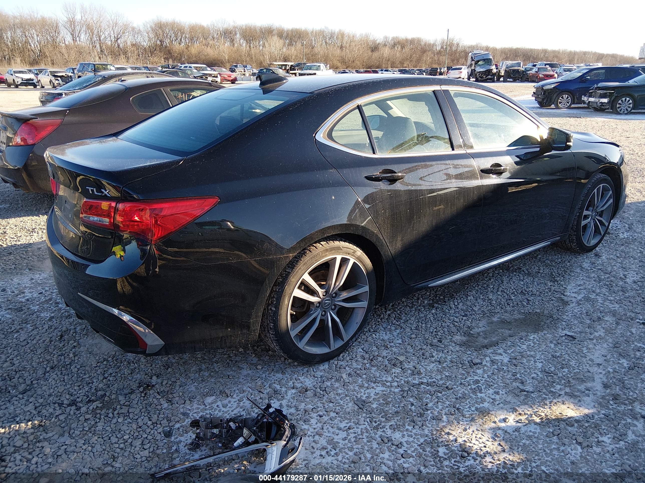 ACURA TLX image 4