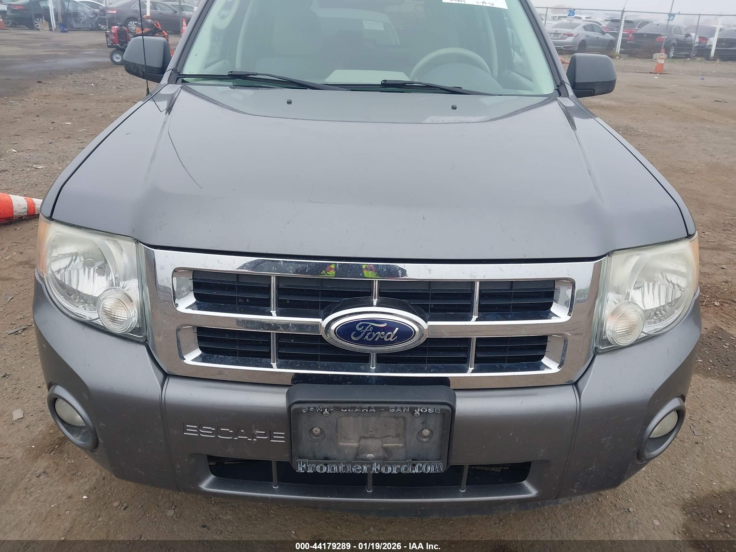 FORD ESCAPE image 6