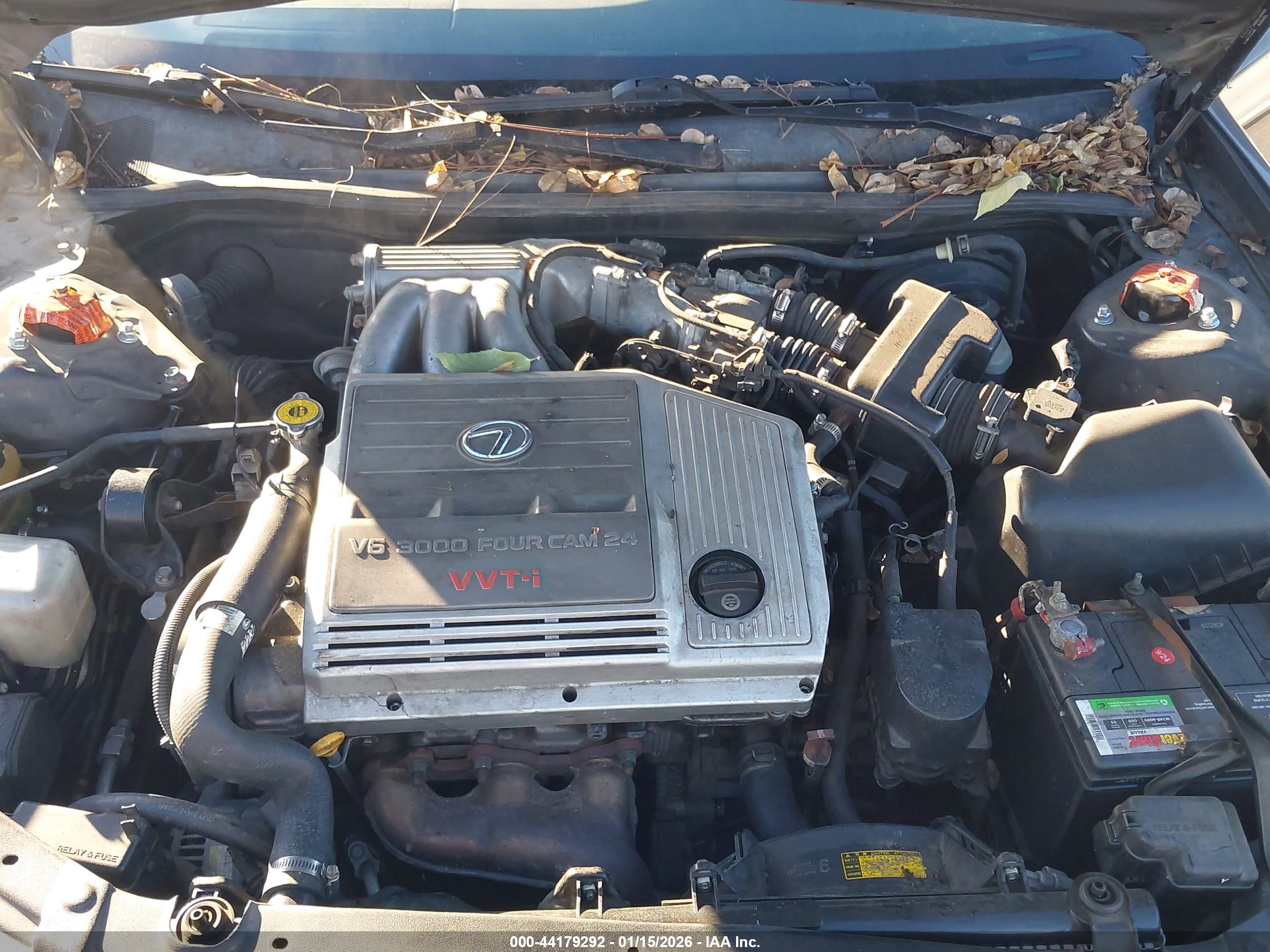 LEXUS ES image 10
