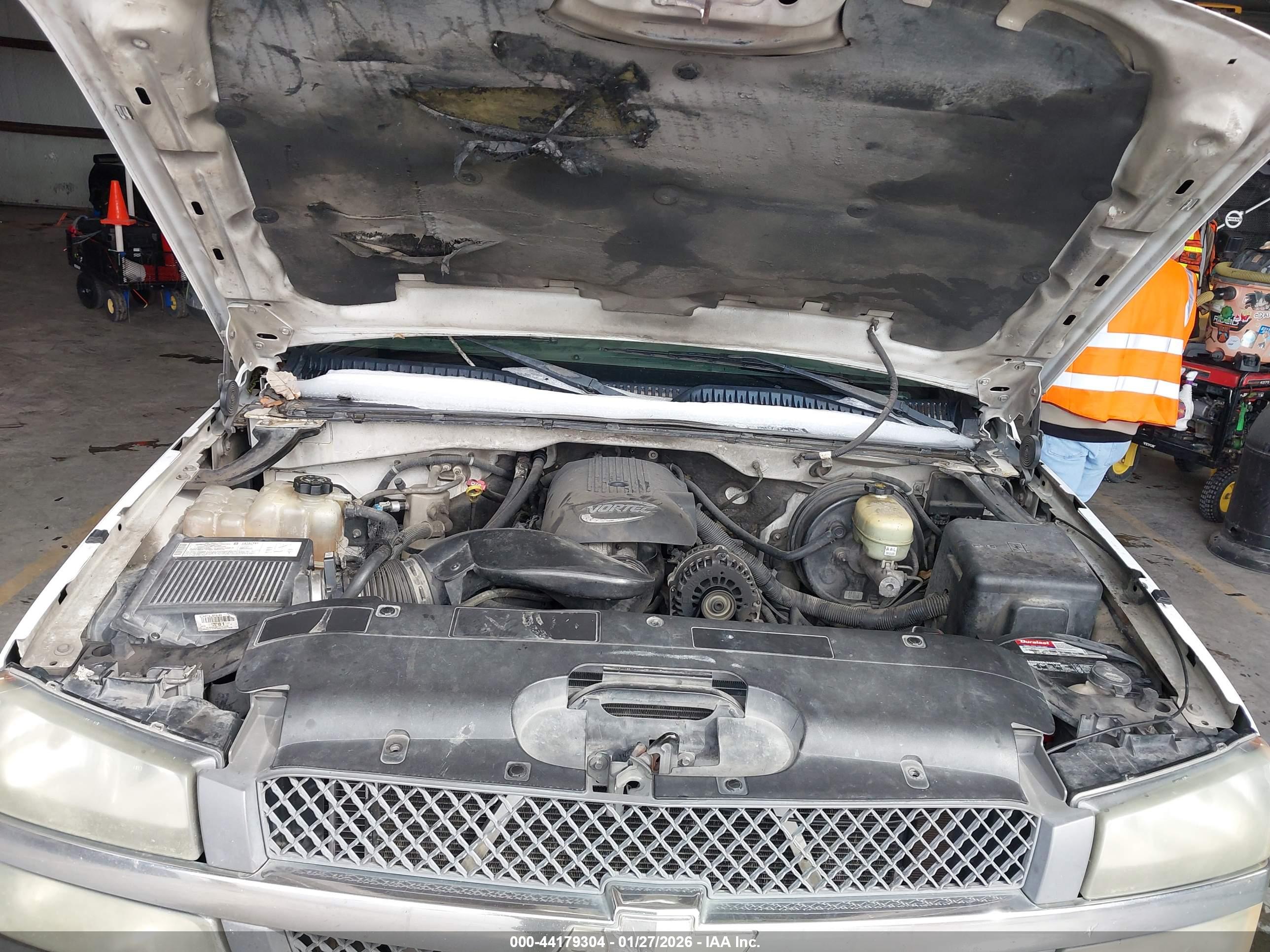 CHEVROLET SILVERADO image 10