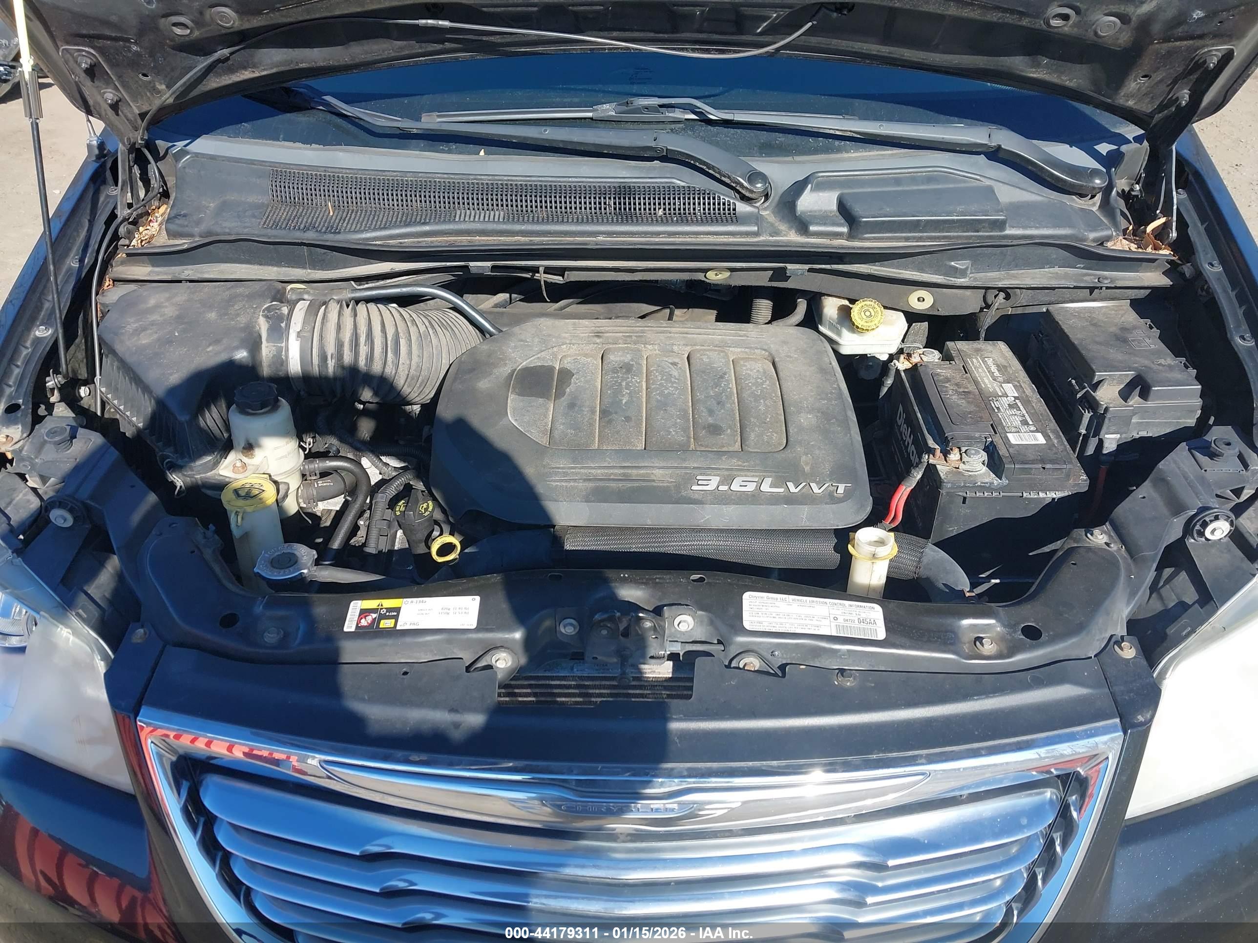 CHRYSLER TOWN image 10