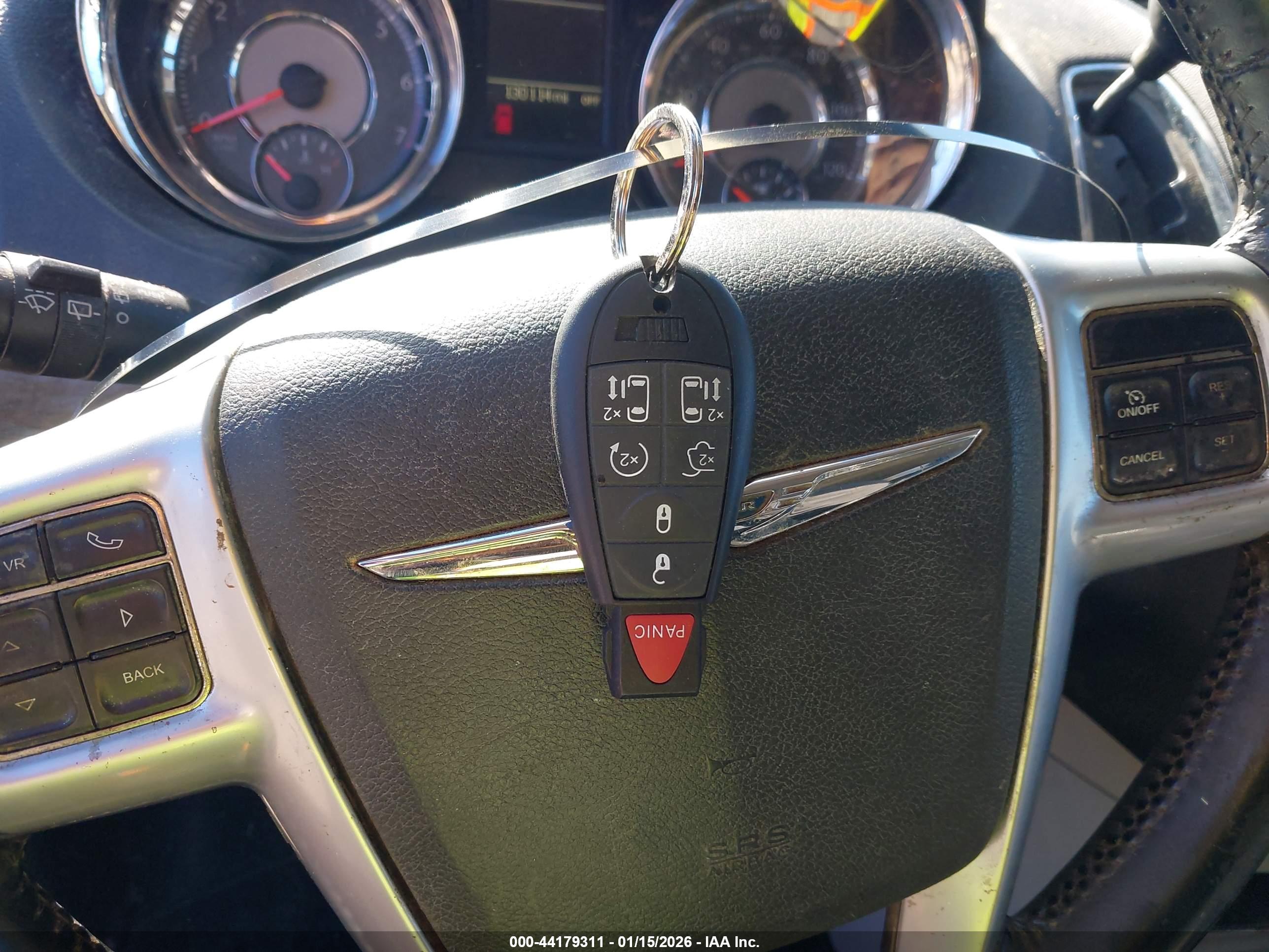CHRYSLER TOWN image 11