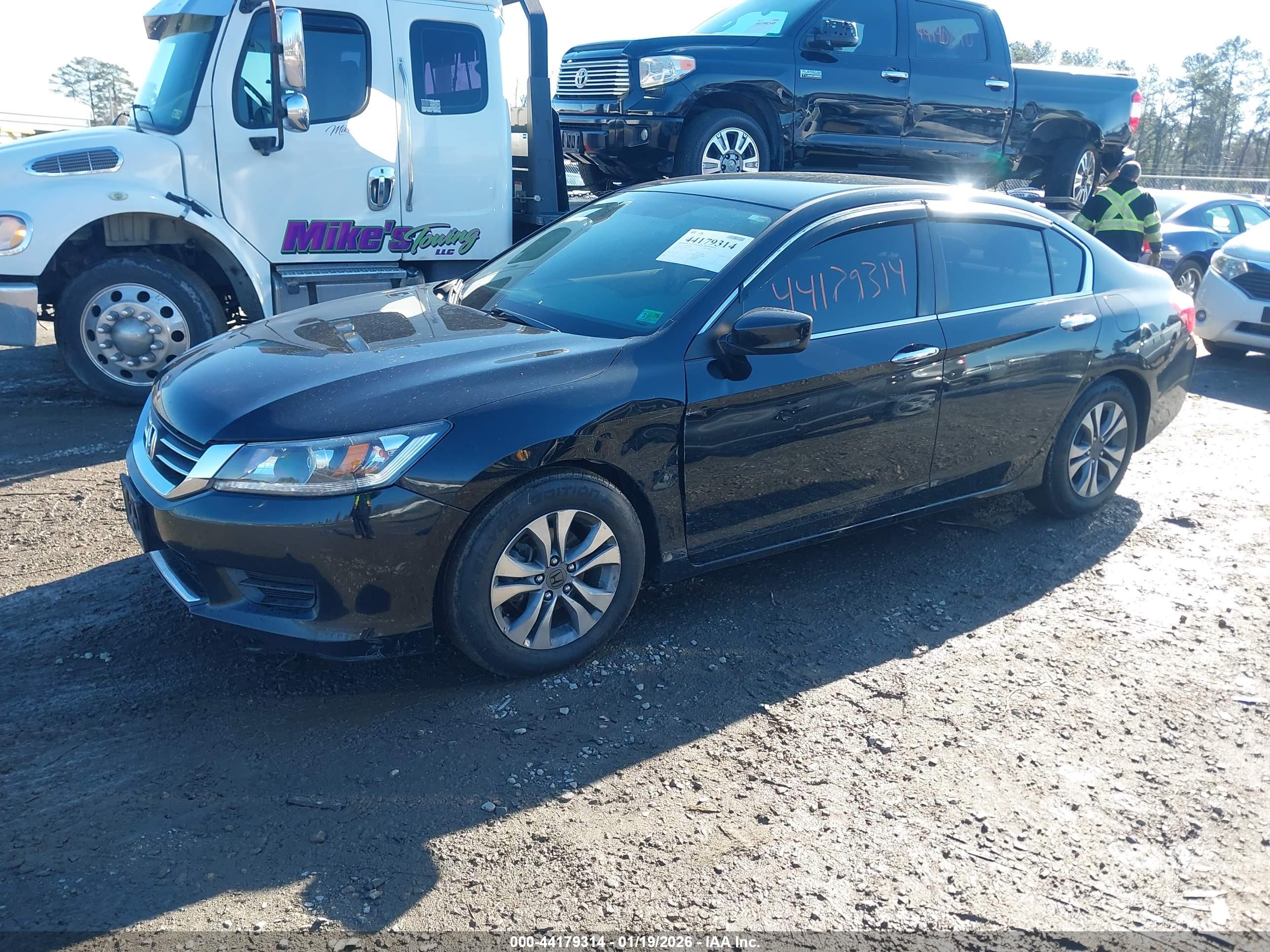 HONDA ACCORD image 2