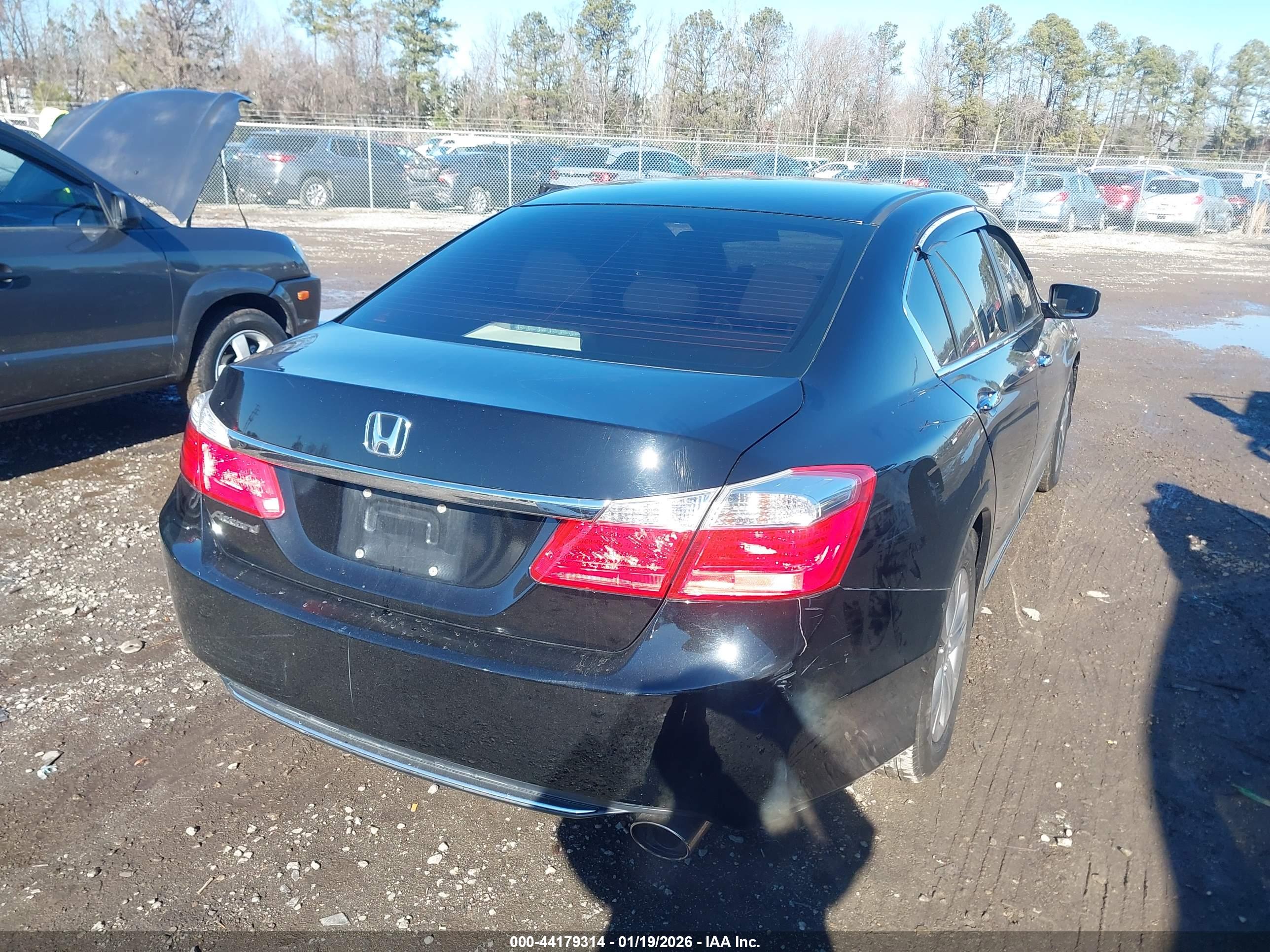 HONDA ACCORD image 4