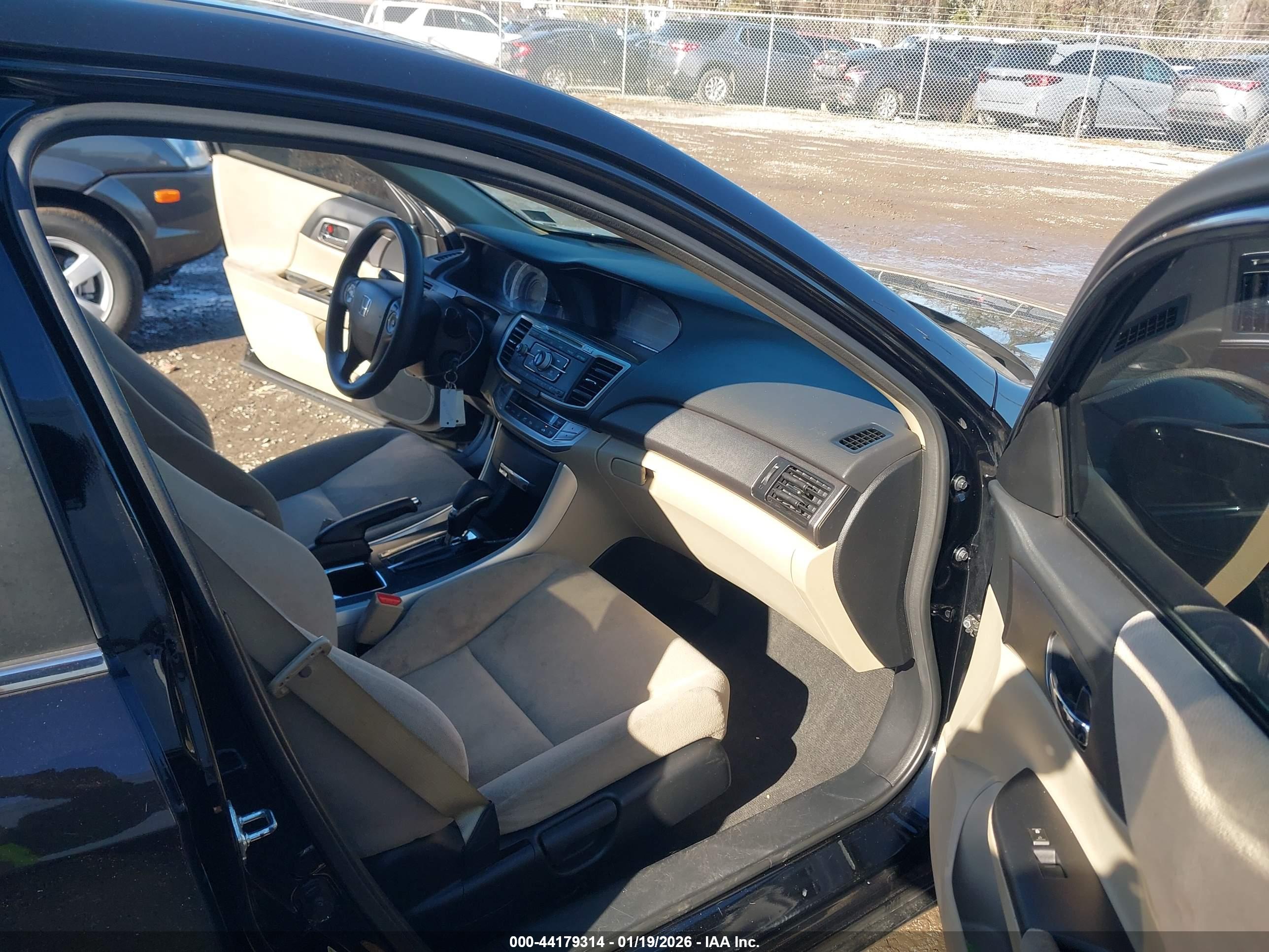 HONDA ACCORD image 5