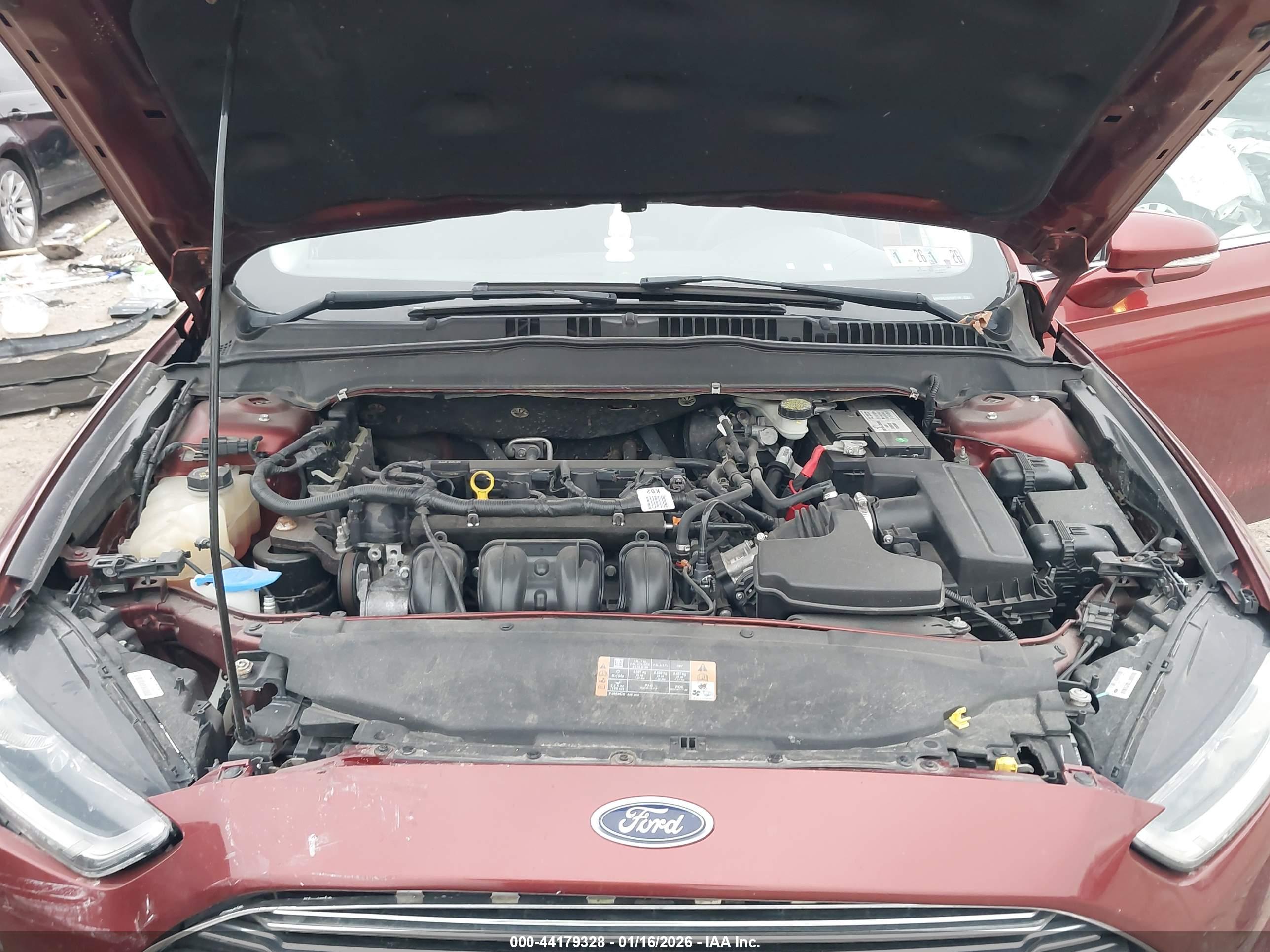 FORD FUSION image 10