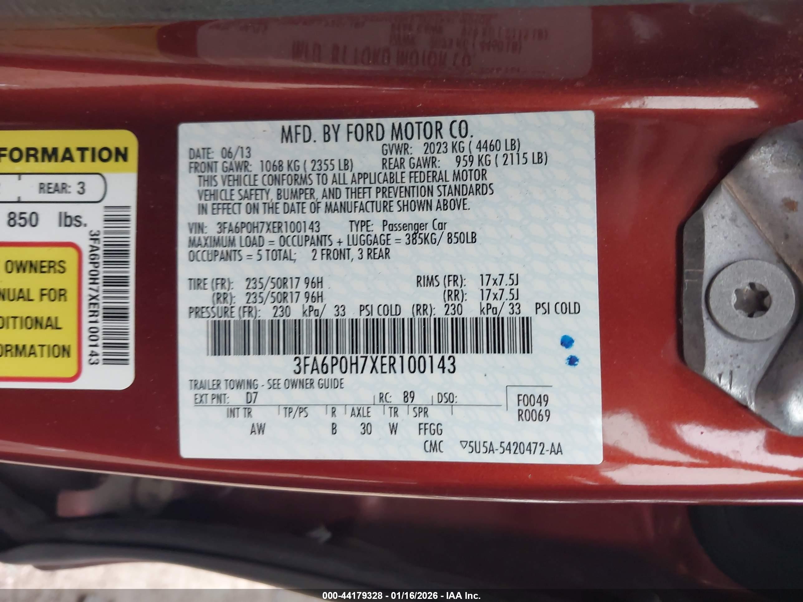 FORD FUSION image 9