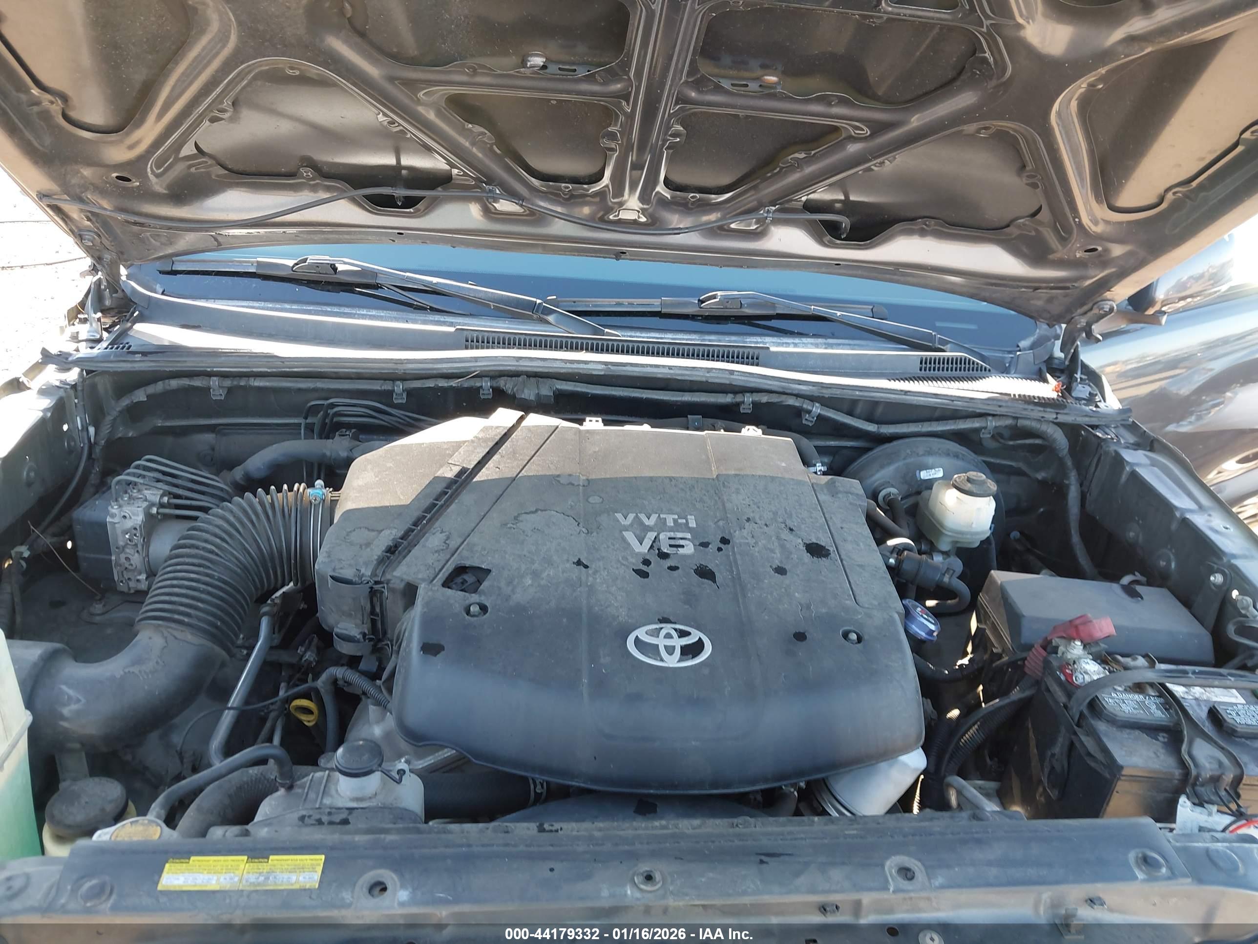 TOYOTA TACOMA image 10