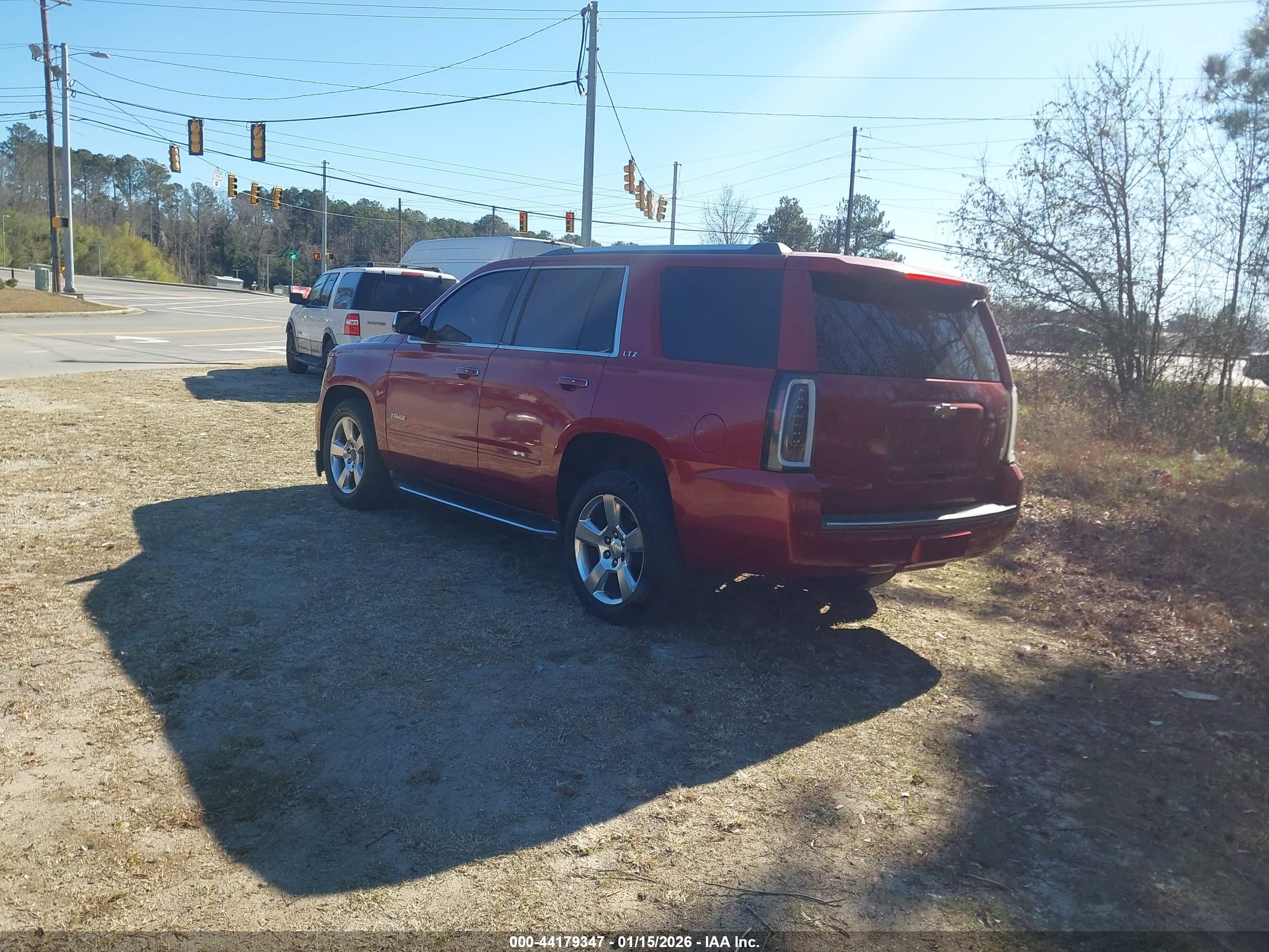 CHEVROLET TAHOE image 3