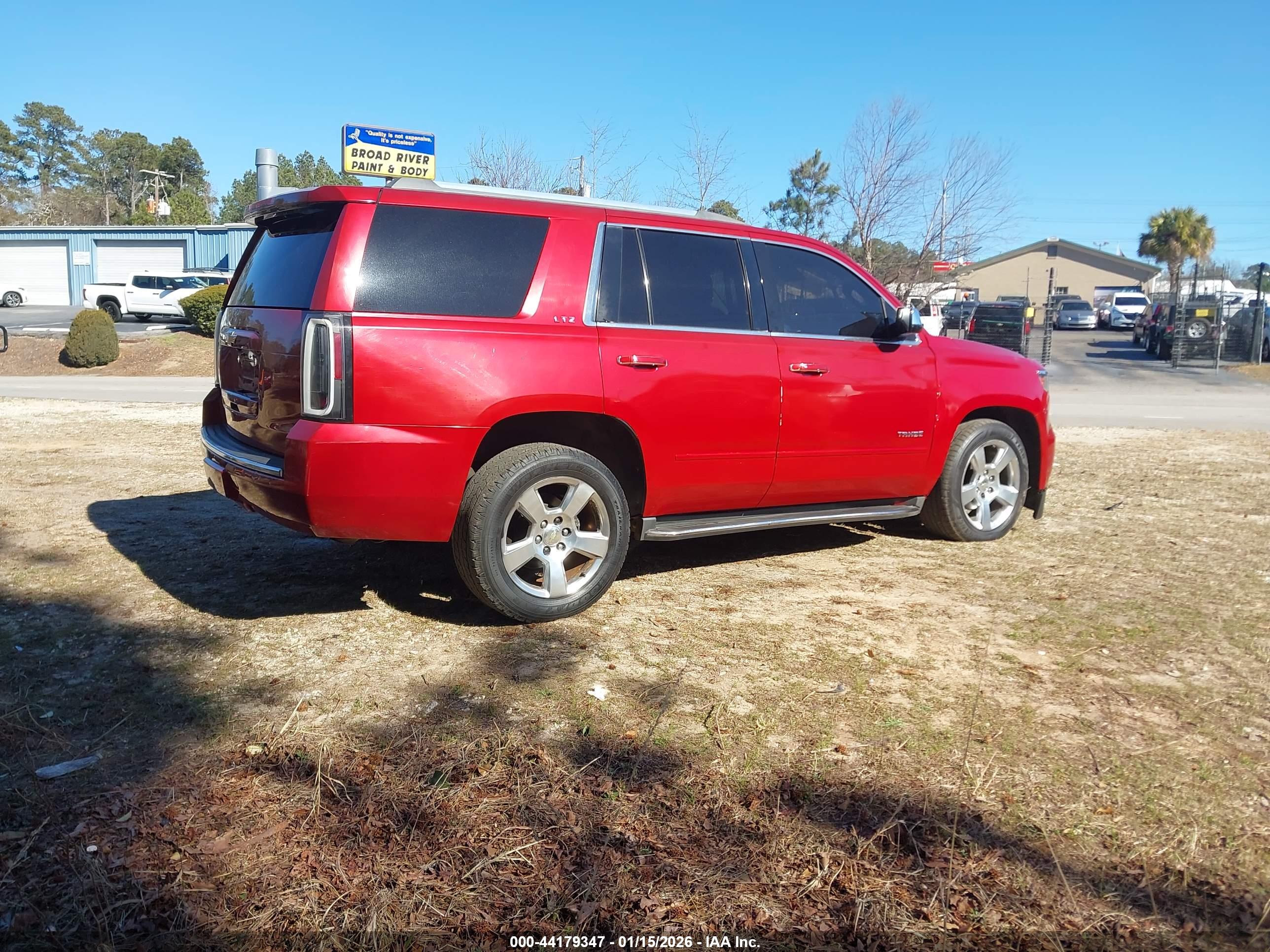 CHEVROLET TAHOE image 4