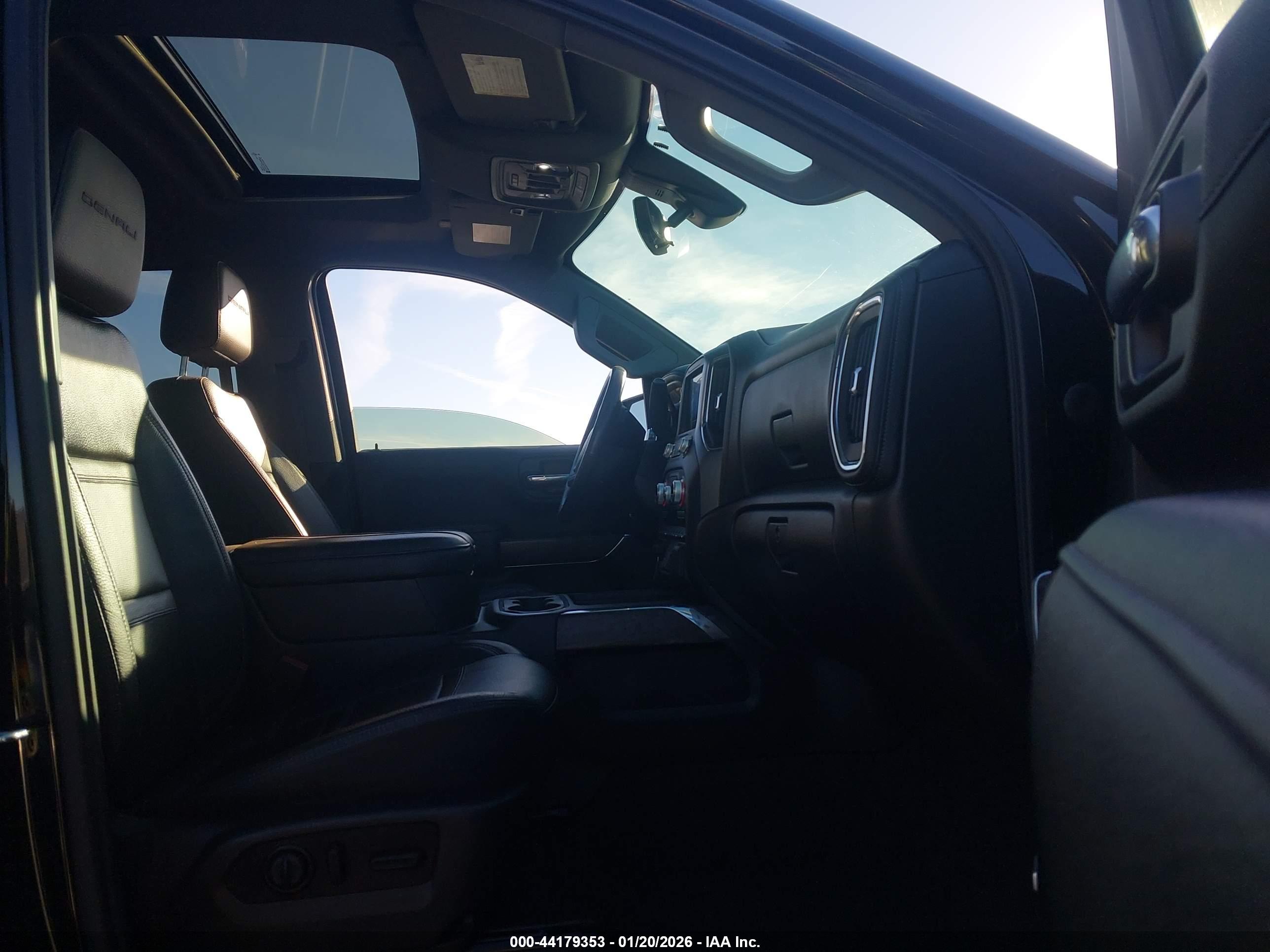 GMC SIERRA image 5