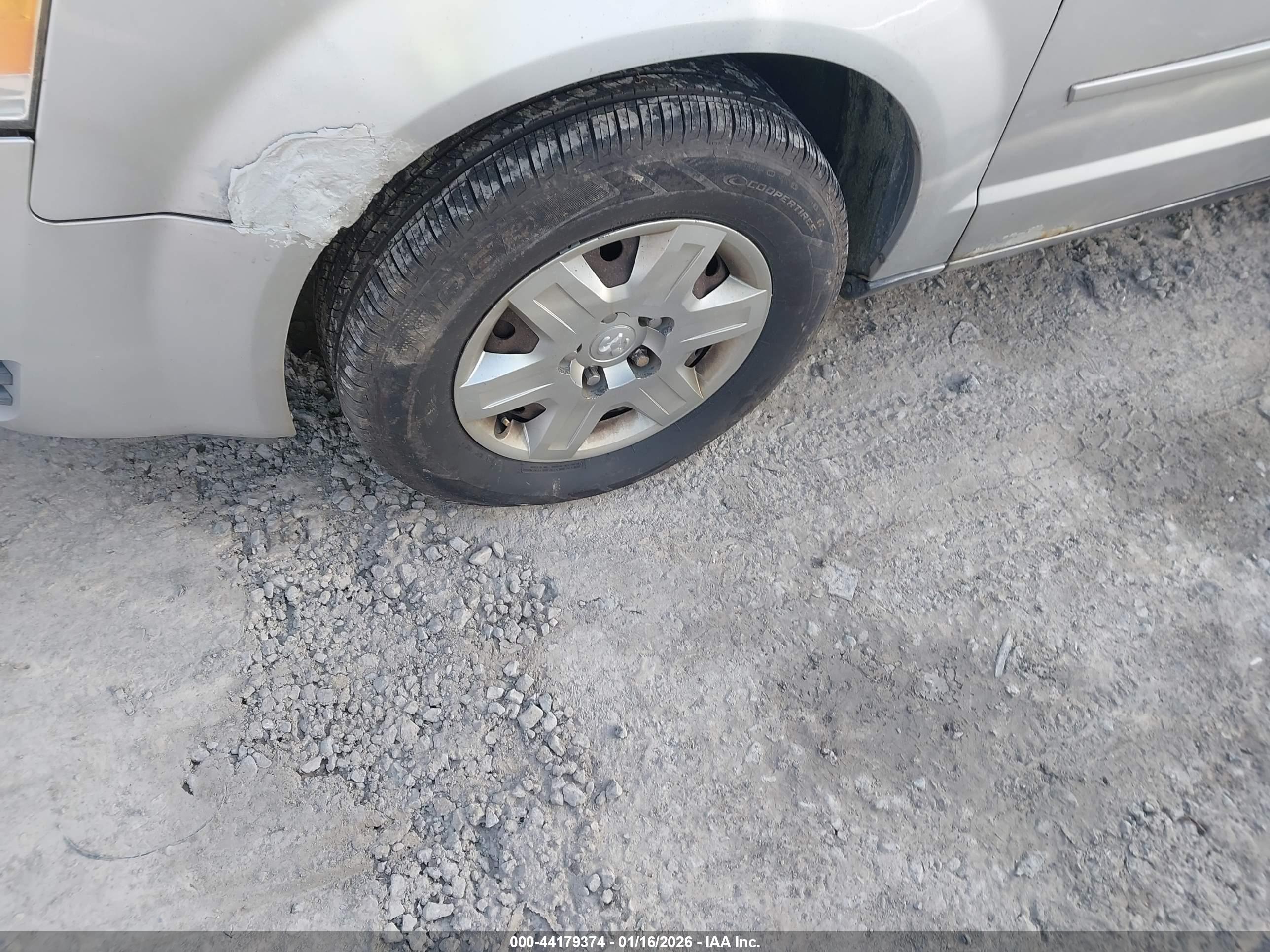 DODGE GRAND image 6