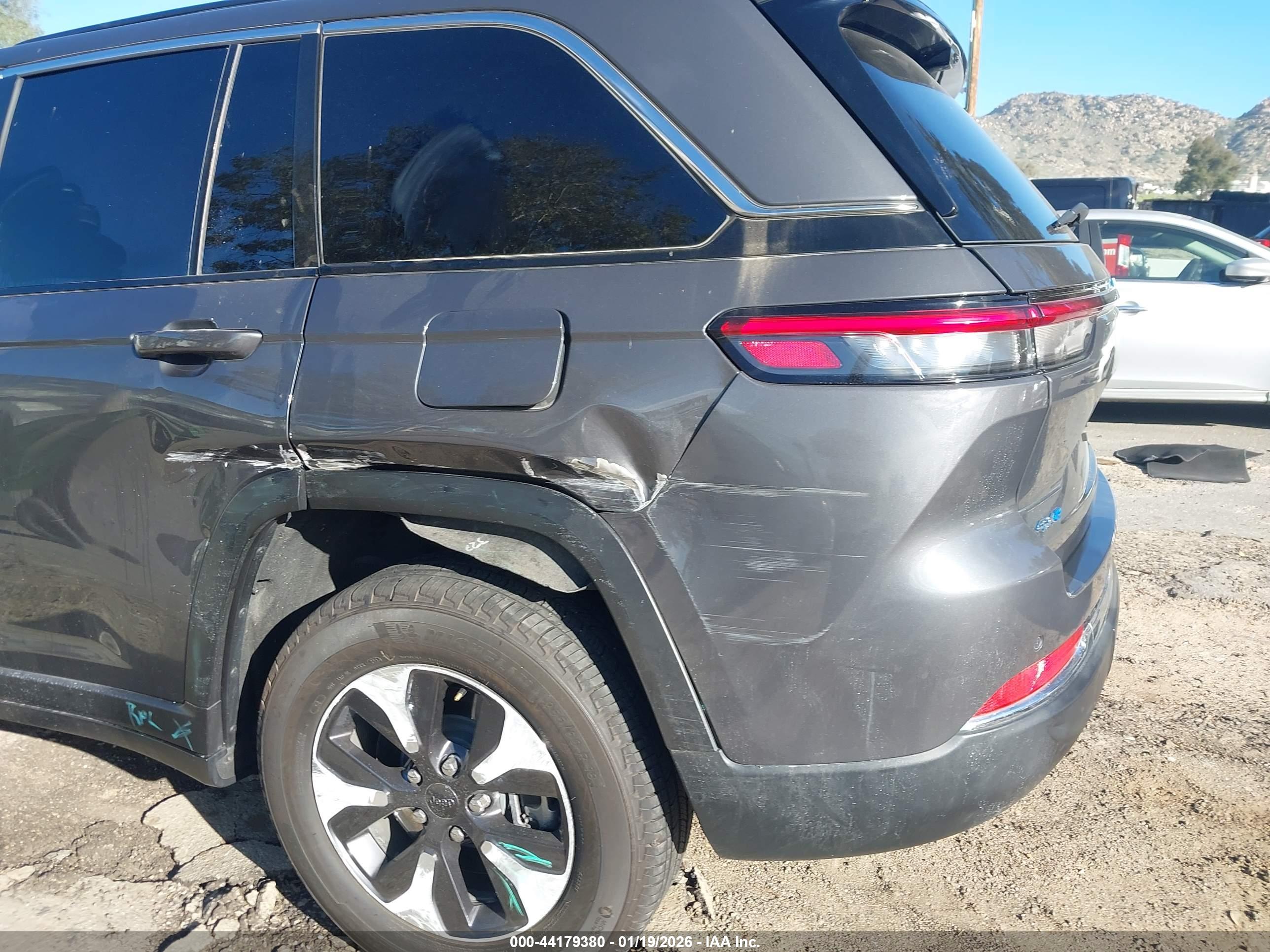 JEEP GRAND image 6