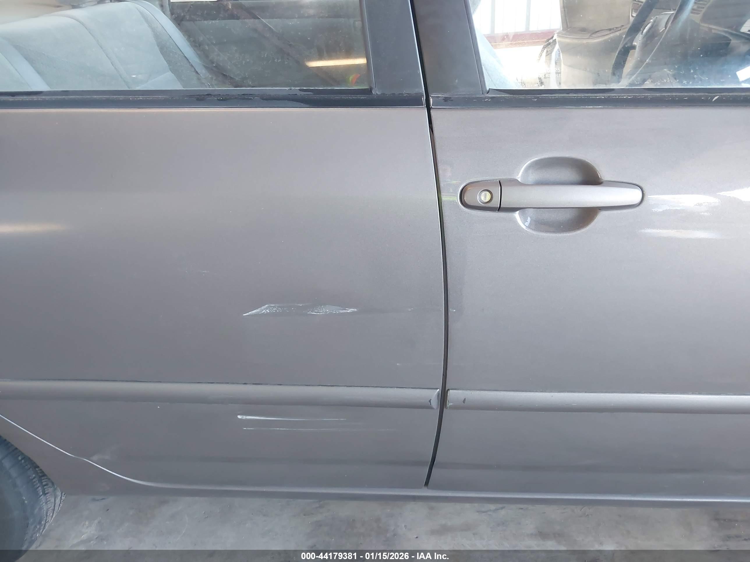 TOYOTA COROLLA image 6