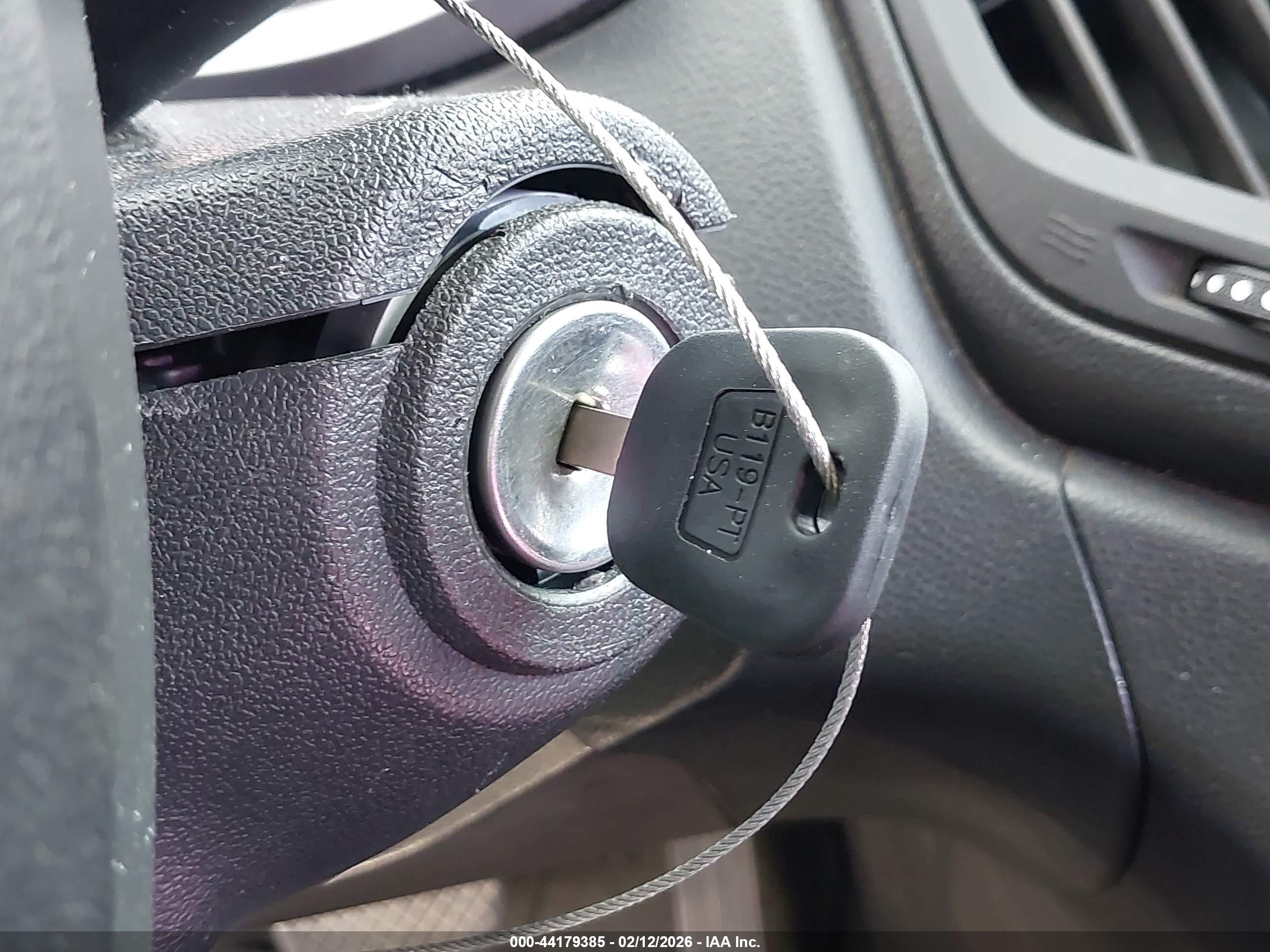 CHEVROLET EQUINOX image 11