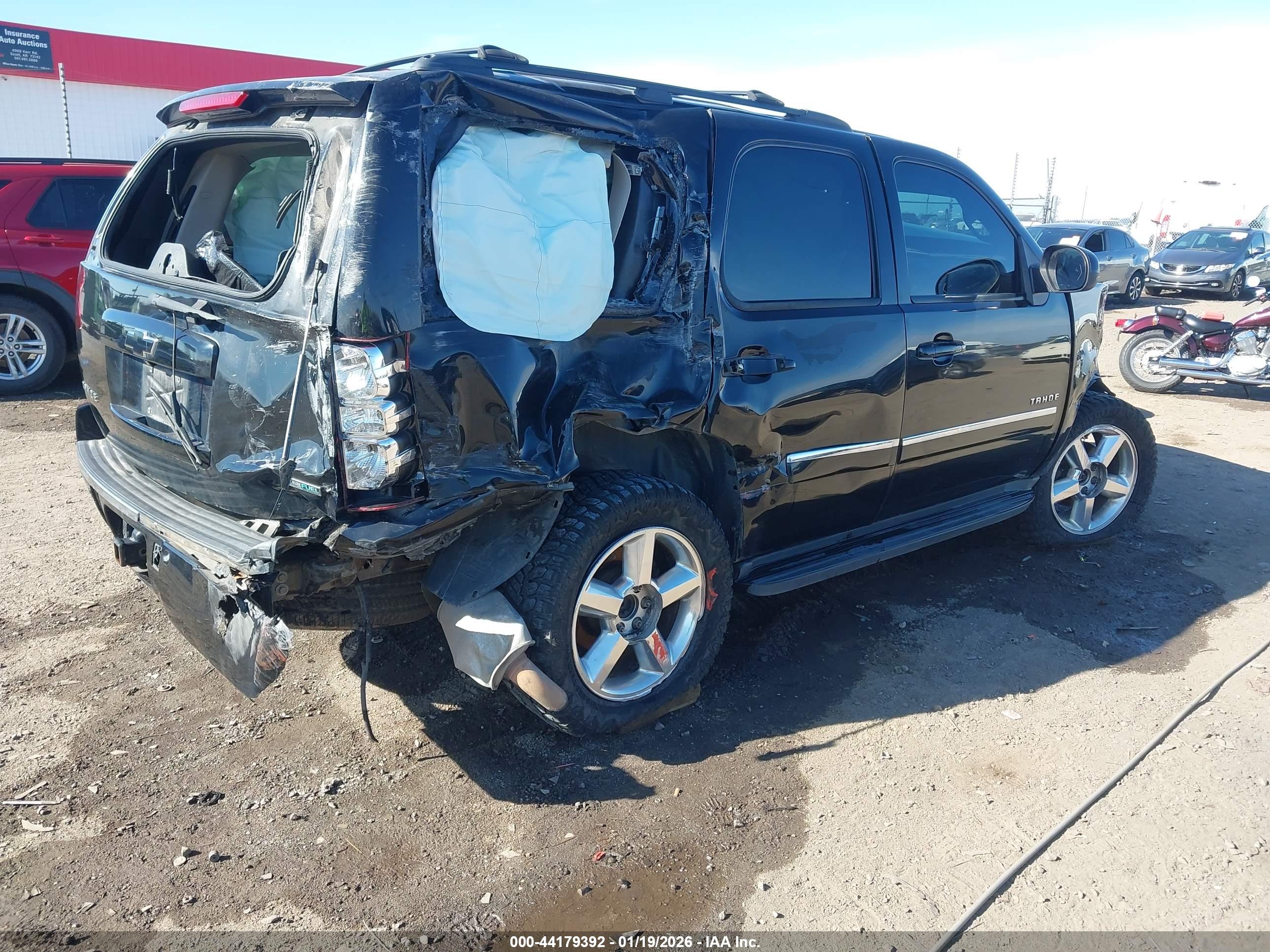 CHEVROLET TAHOE image 4